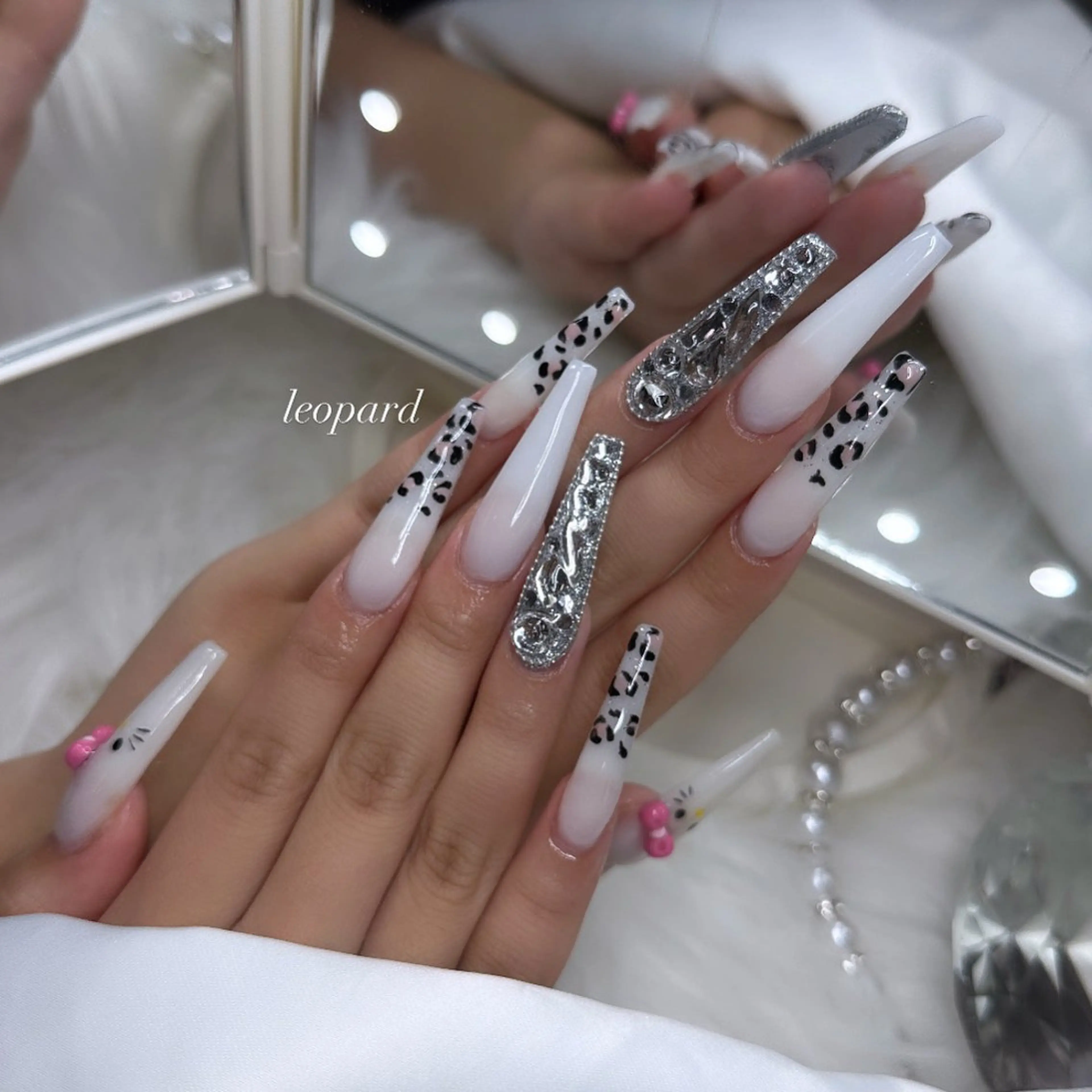 ネイル 加納 莉音のネイルデザイン