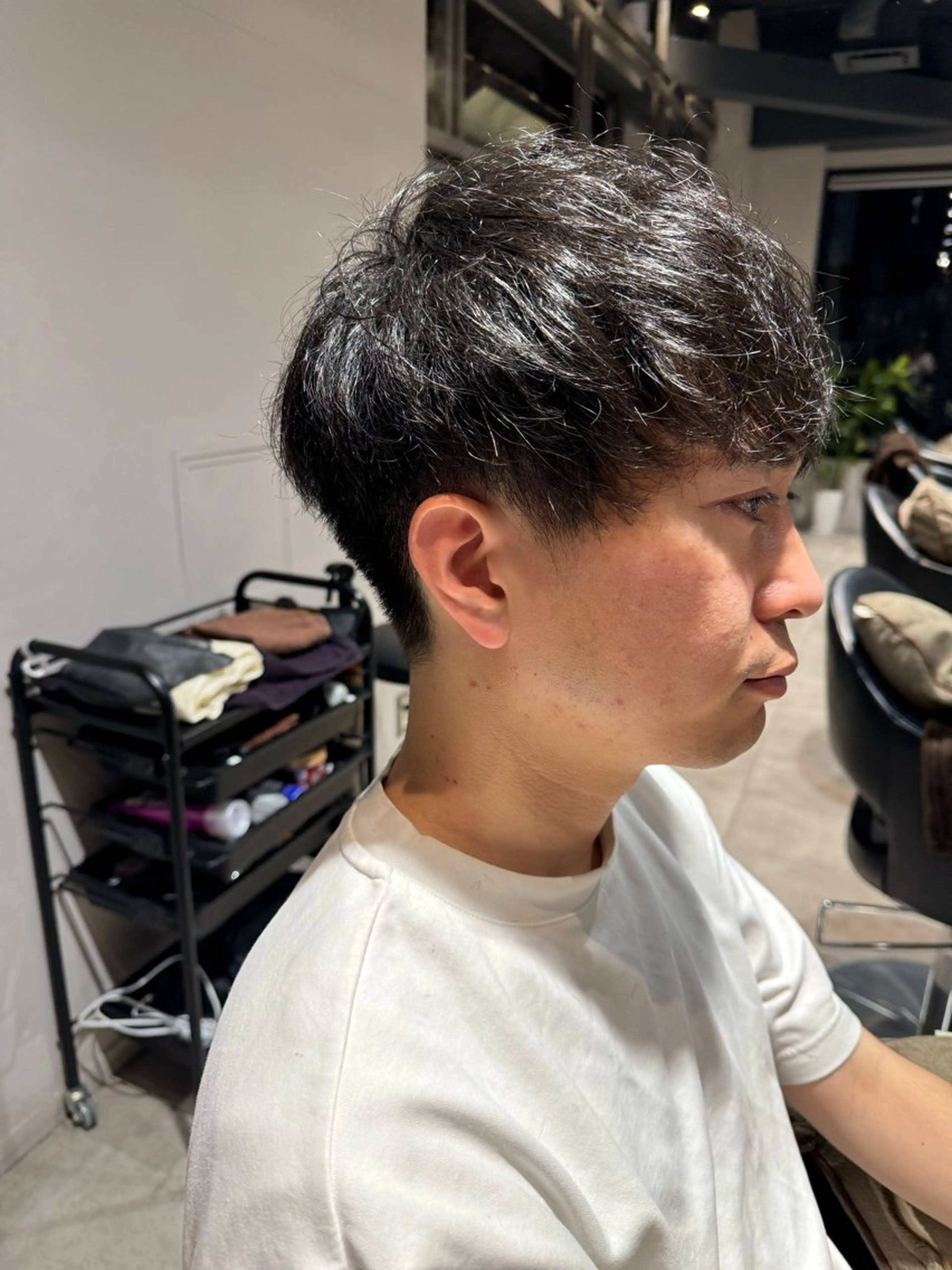 ミディアム カット 似合う髪型が 分からない方へのヘアスタイル