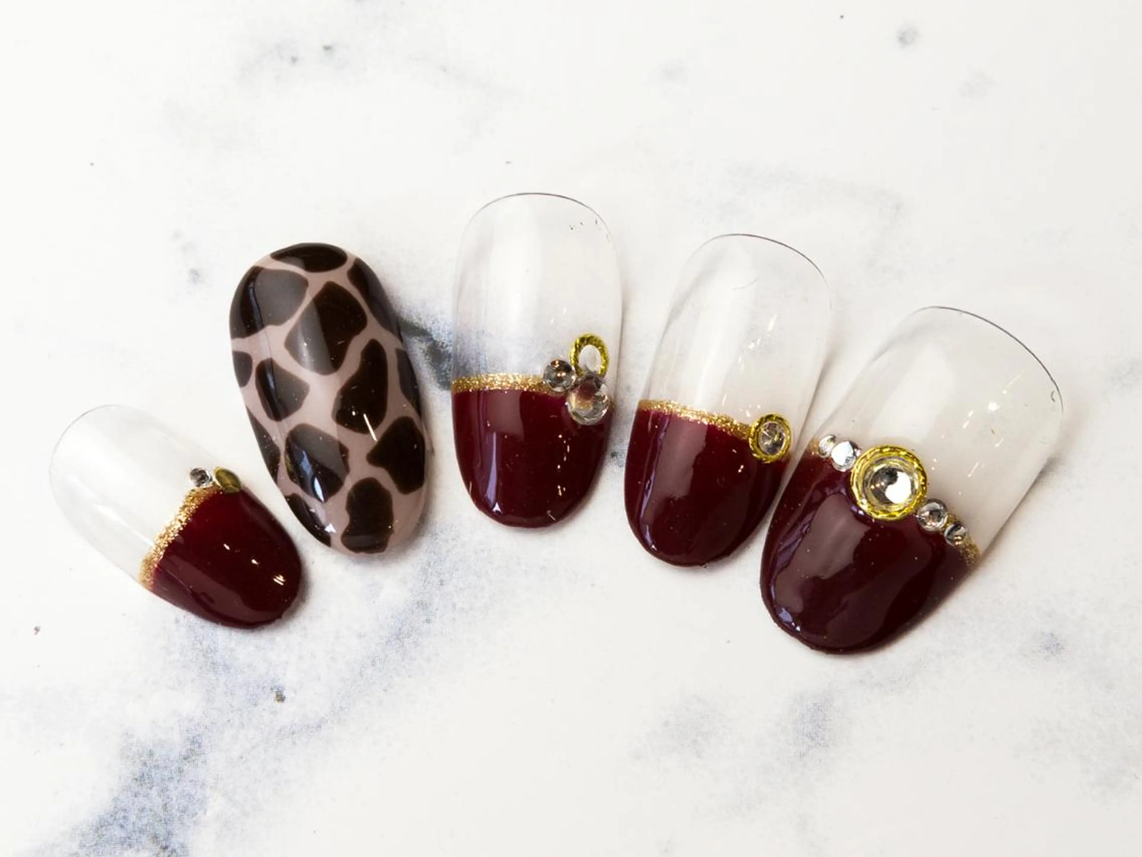 ネイル アニマル柄 アートネイル べっ甲ネイル nail salon Soeurのネイルデザイン