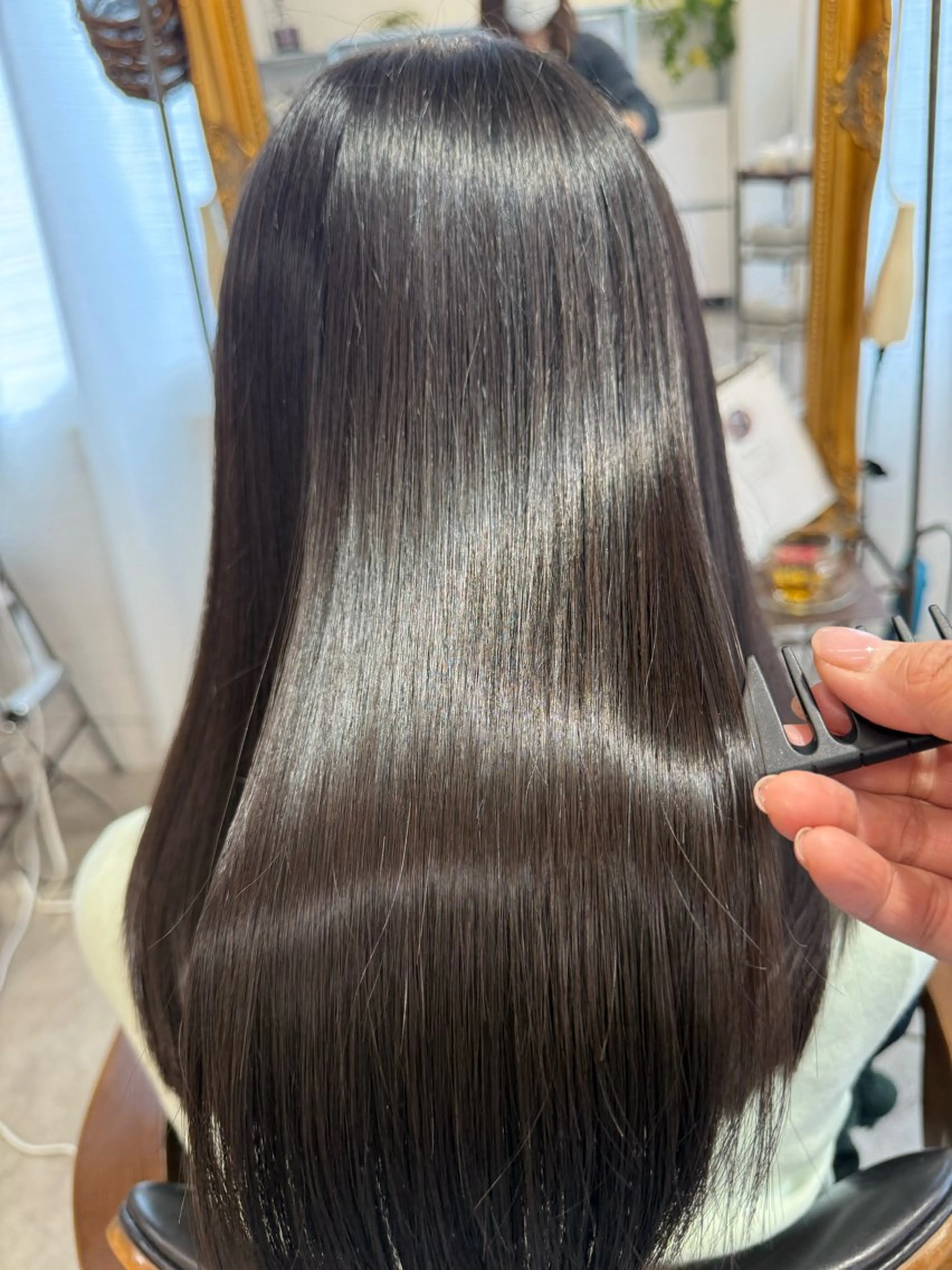 《圧倒的美髪へ》髪質改善トリートメント+カラー+カット　¥22000の写真