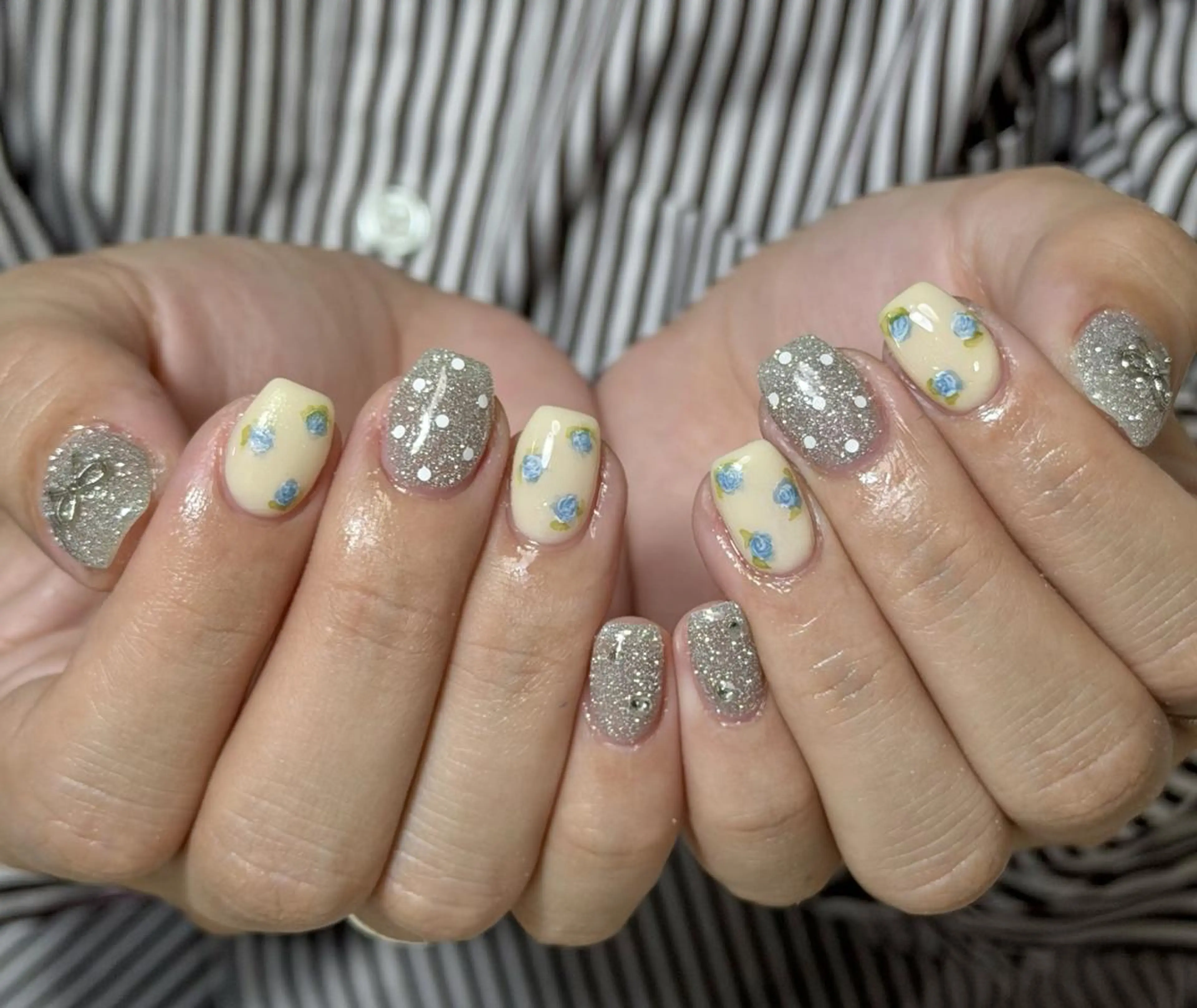 ネイル ハンドネイル ハンドケア 🍑 momo_nailのネイルデザイン