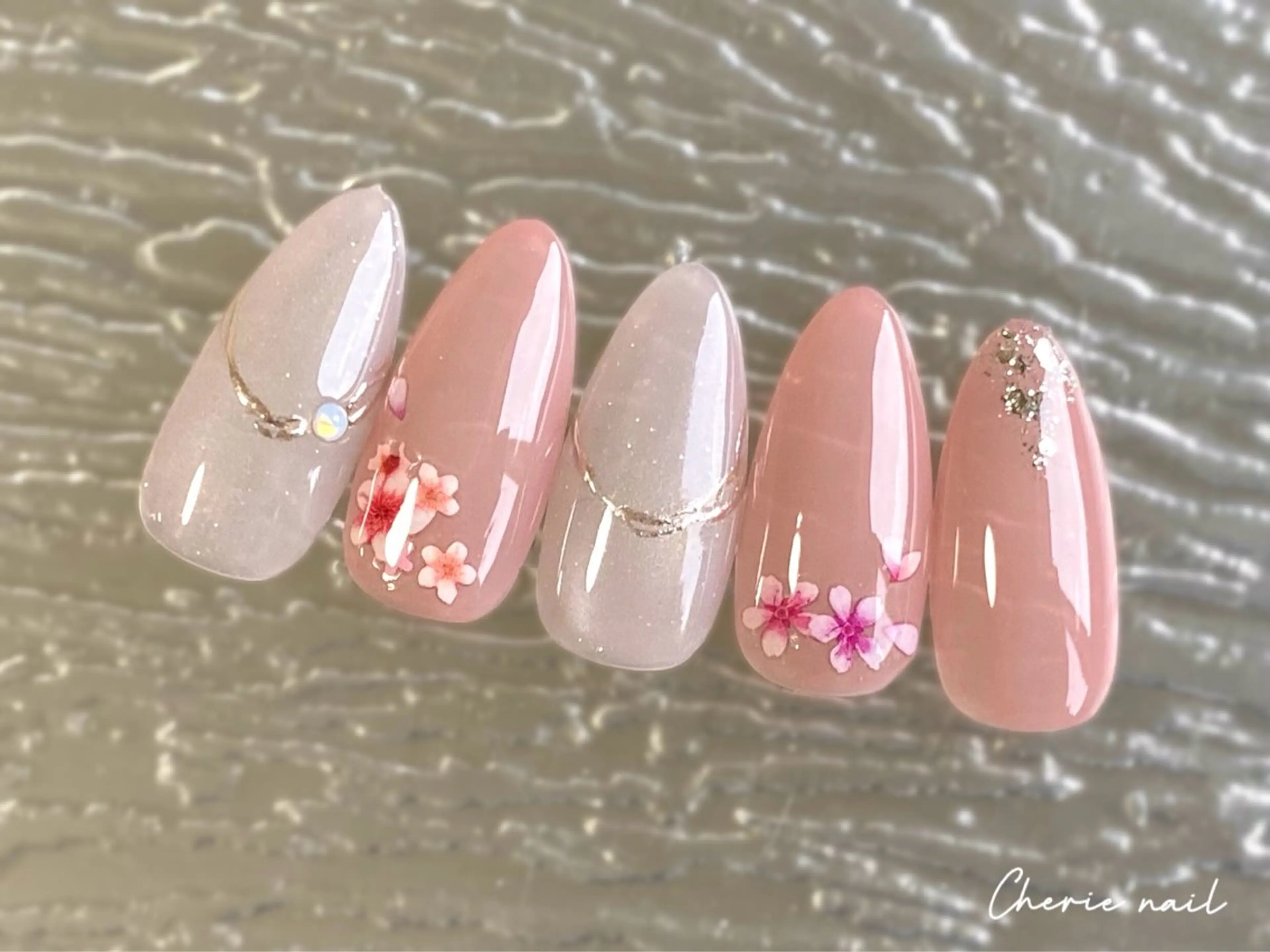 ネイル フラワーネイル ジェルネイル マグネットネイル ミラーネイル ピンク Cherienail yunaのネイルデザイン