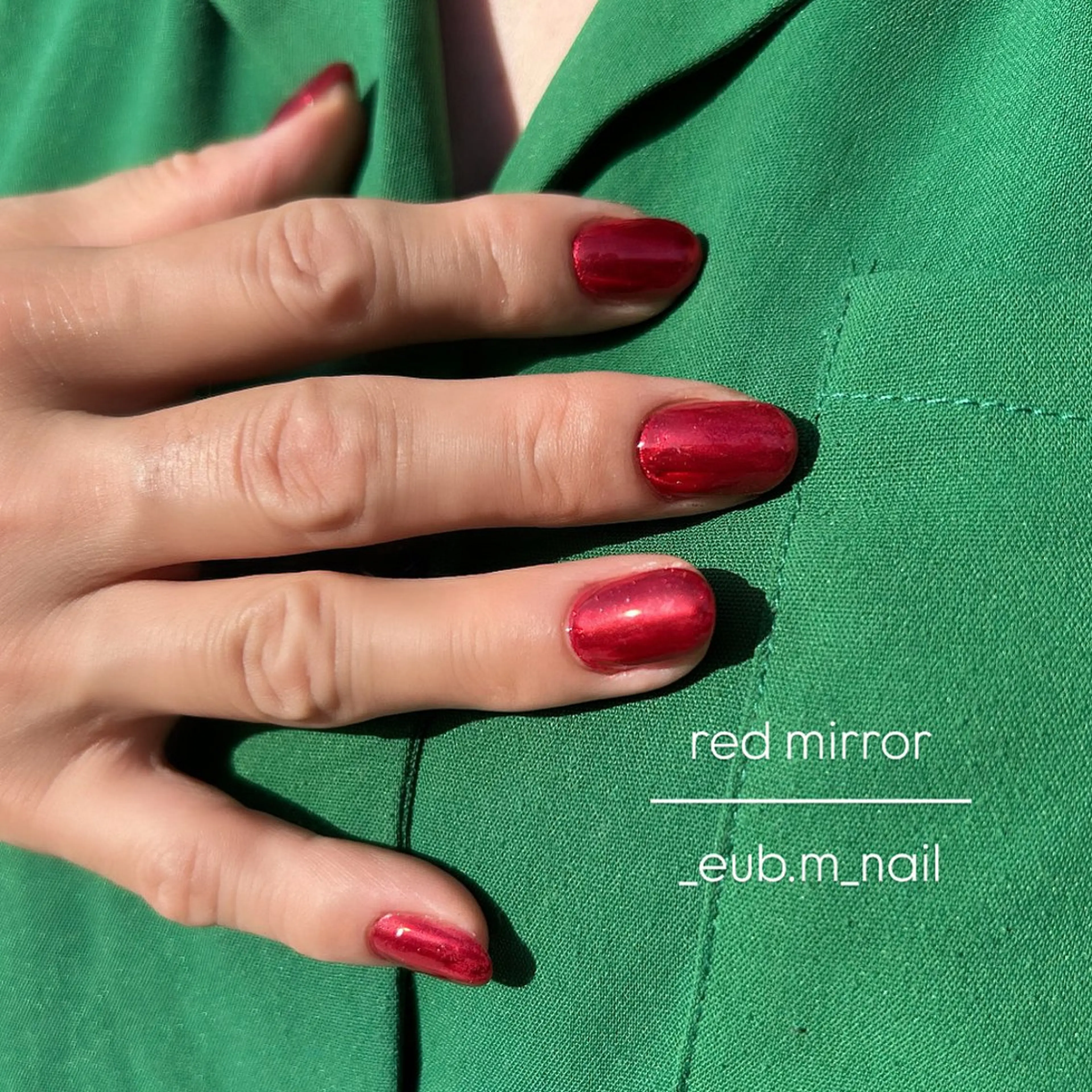 ネイル ミラーネイル 赤色 ハンドネイル 深夜ネイルサロン eub.m_nailのネイルデザイン