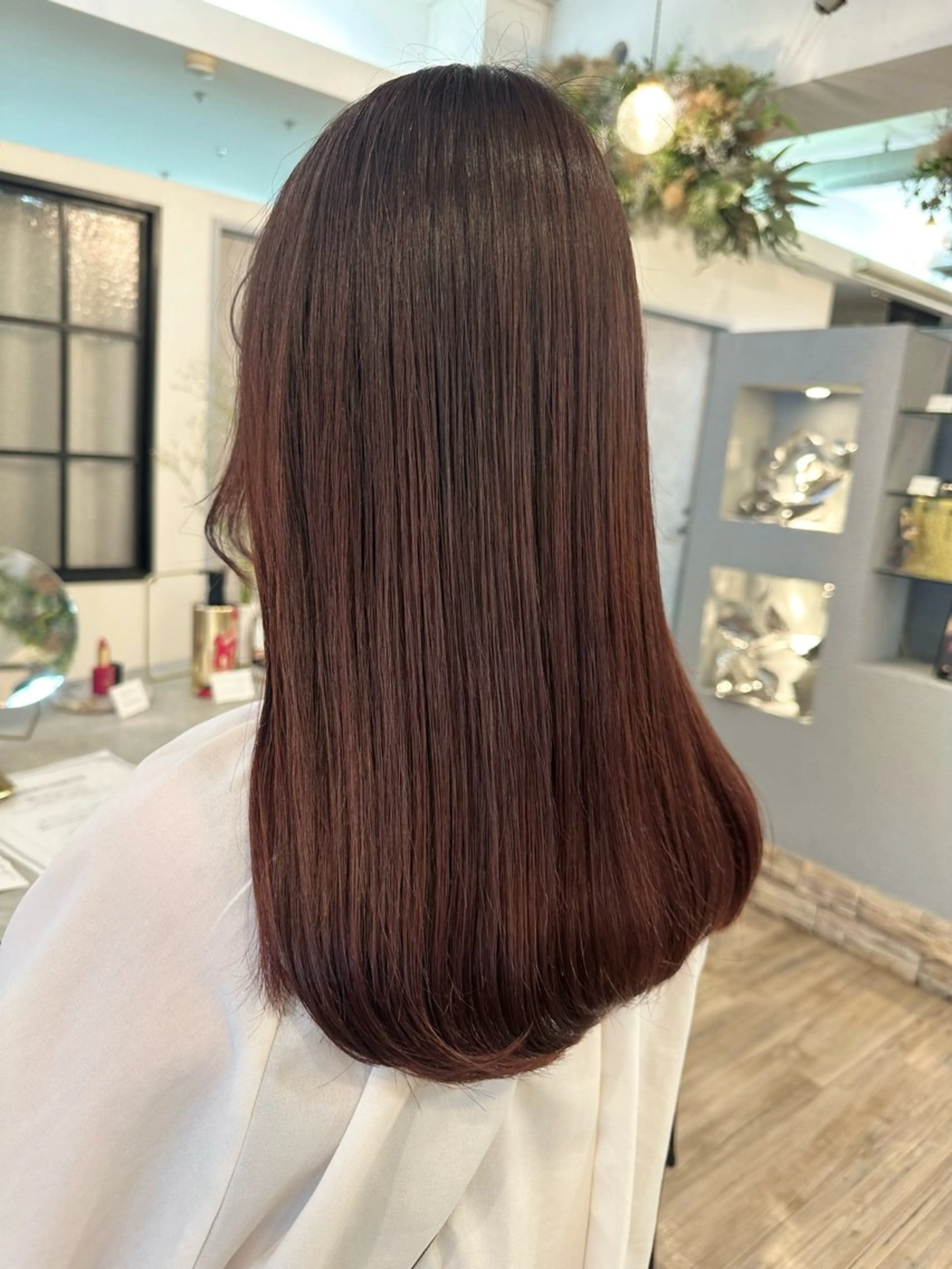 ミディアム カラー ブリーチ ブラウンカラー カシス 透明感カラー モカブラウン カット ヘアカラー sato ayaka ｜透明感カラー🫧のヘアスタイル