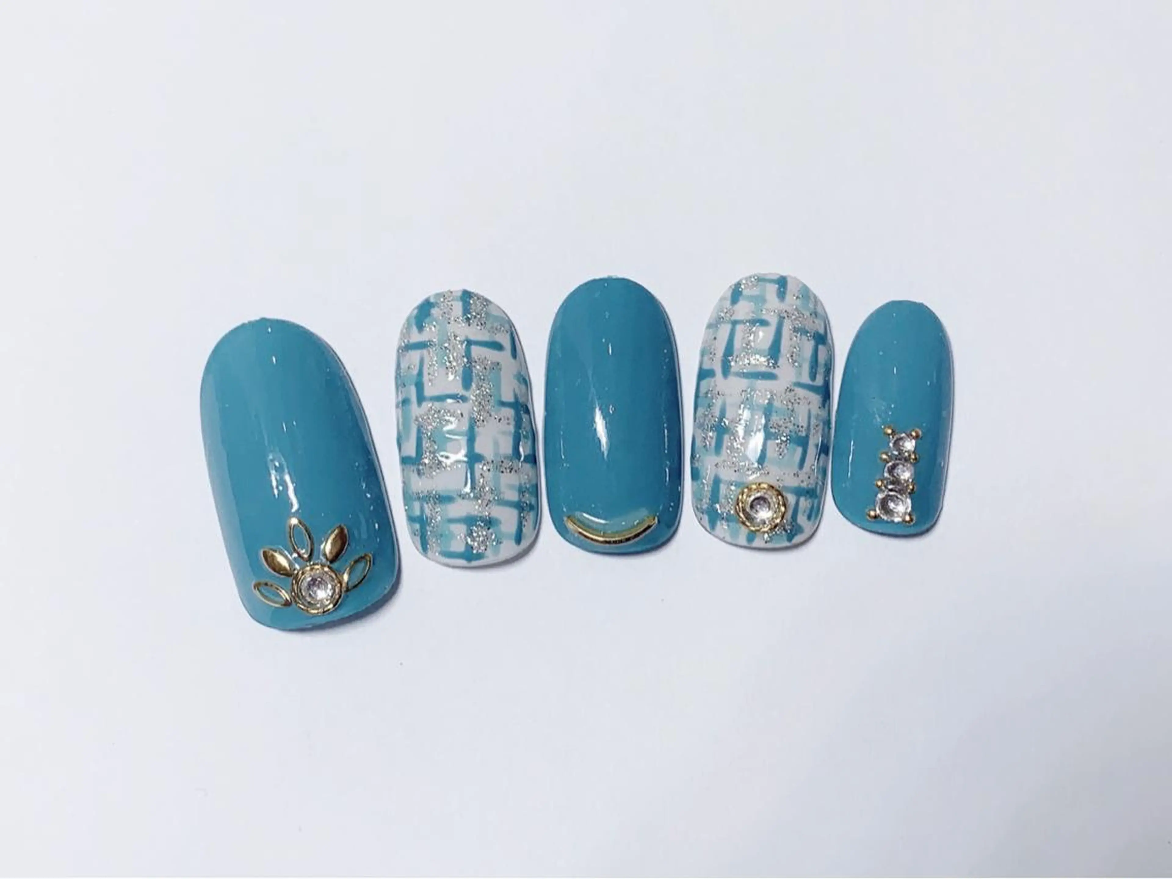 ネイル ツイードネイル Nail salon Dejavu 🌿のネイルデザイン