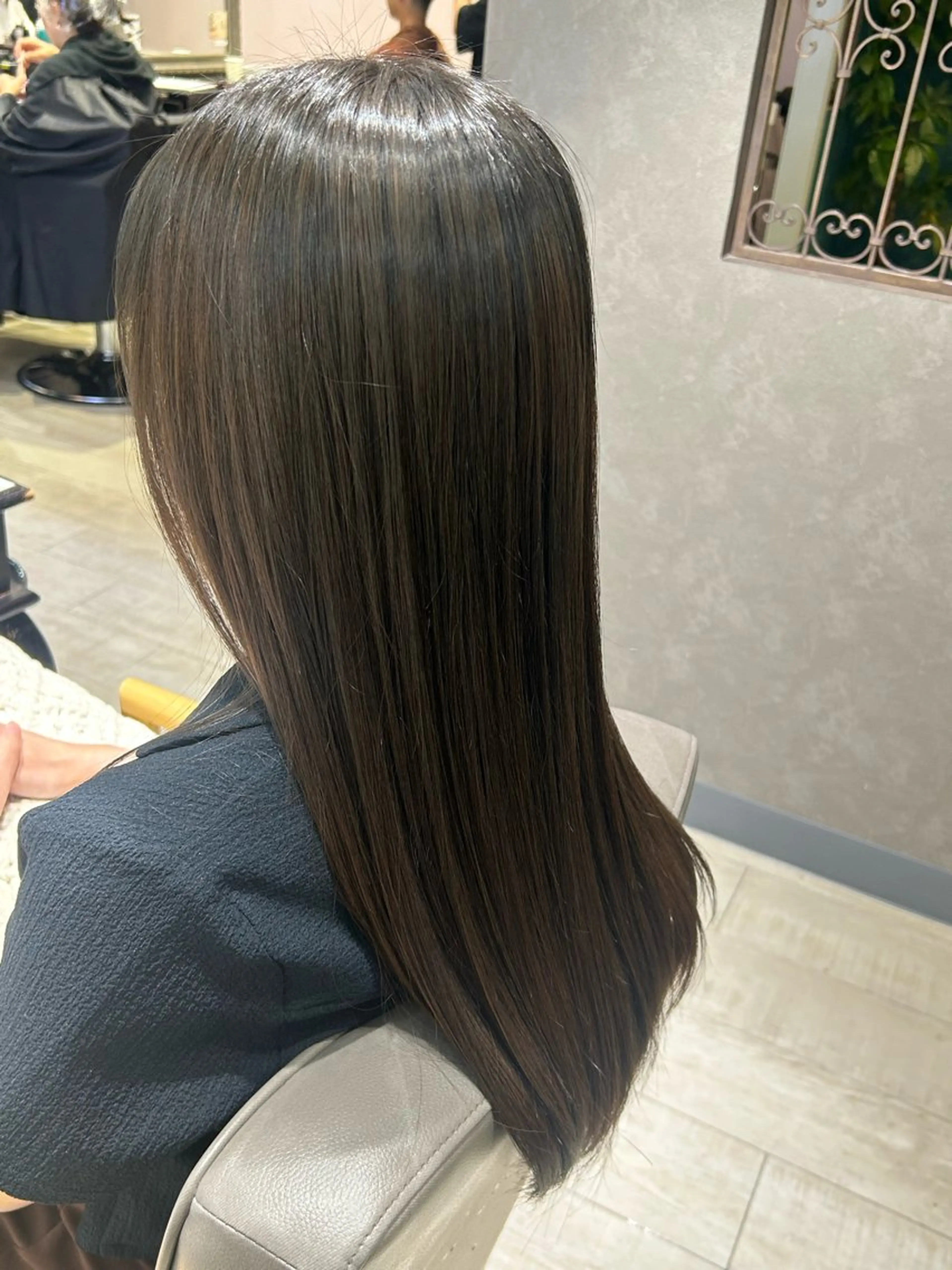 ロング トリートメント 暖色カラー｜艶髪｜ 🥨AIKA🥨のヘアスタイル