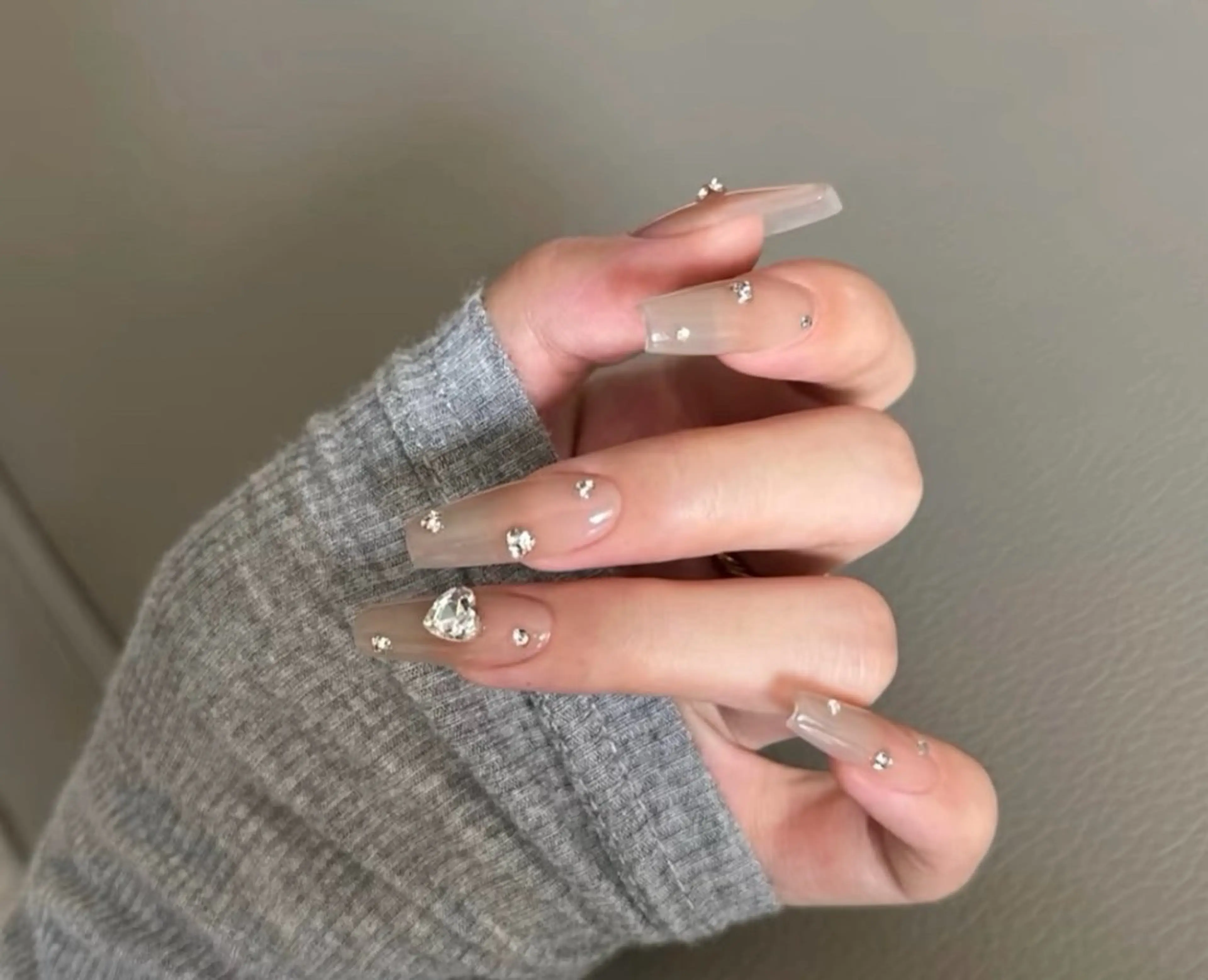 ネイル チークネイル 長さ出し フレンチネイル ガーリー 韓国ネイル sun nail池袋 モデル募集のネイルデザイン