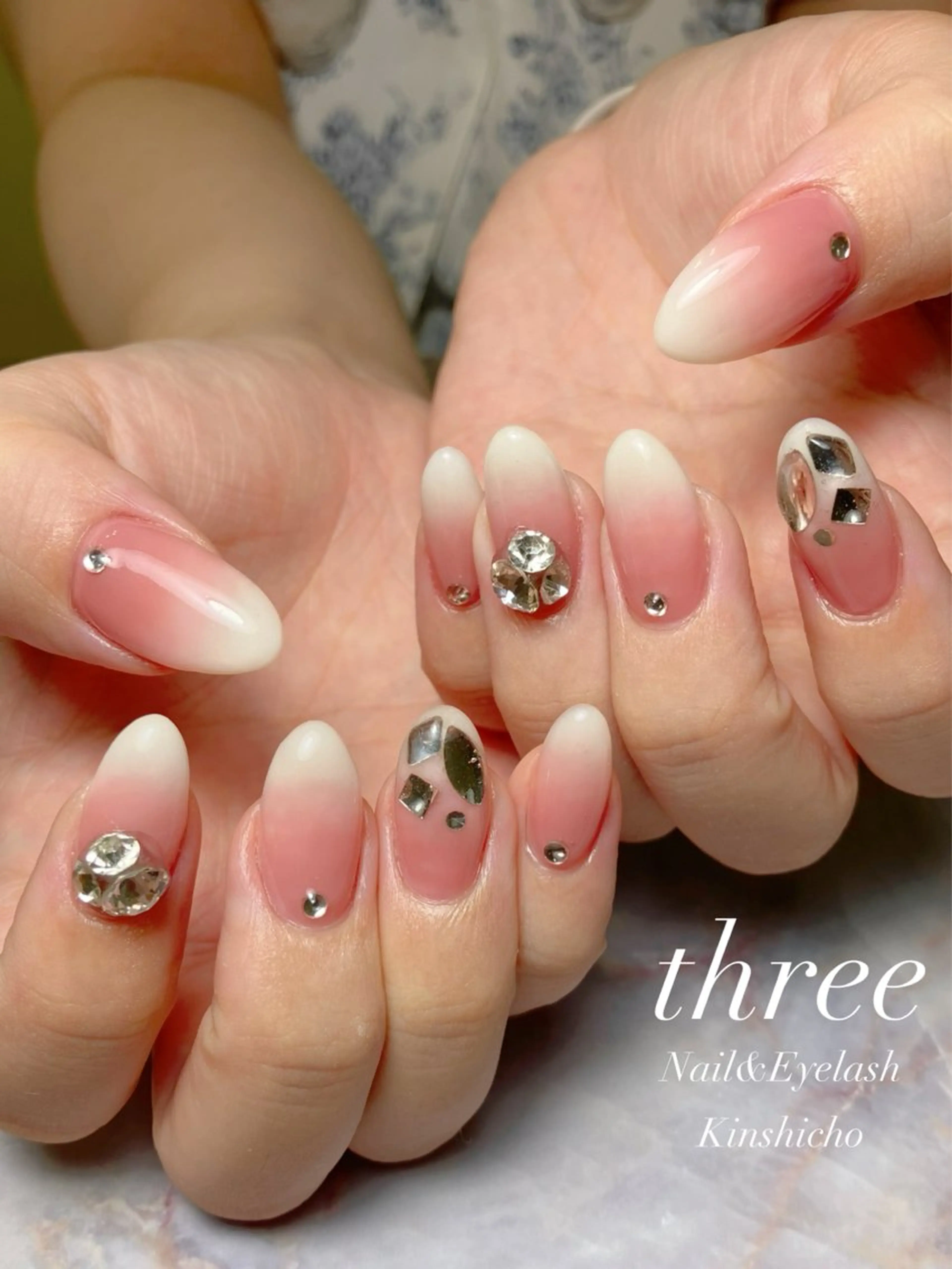 ネイル three Nail&Eyeのネイルデザイン