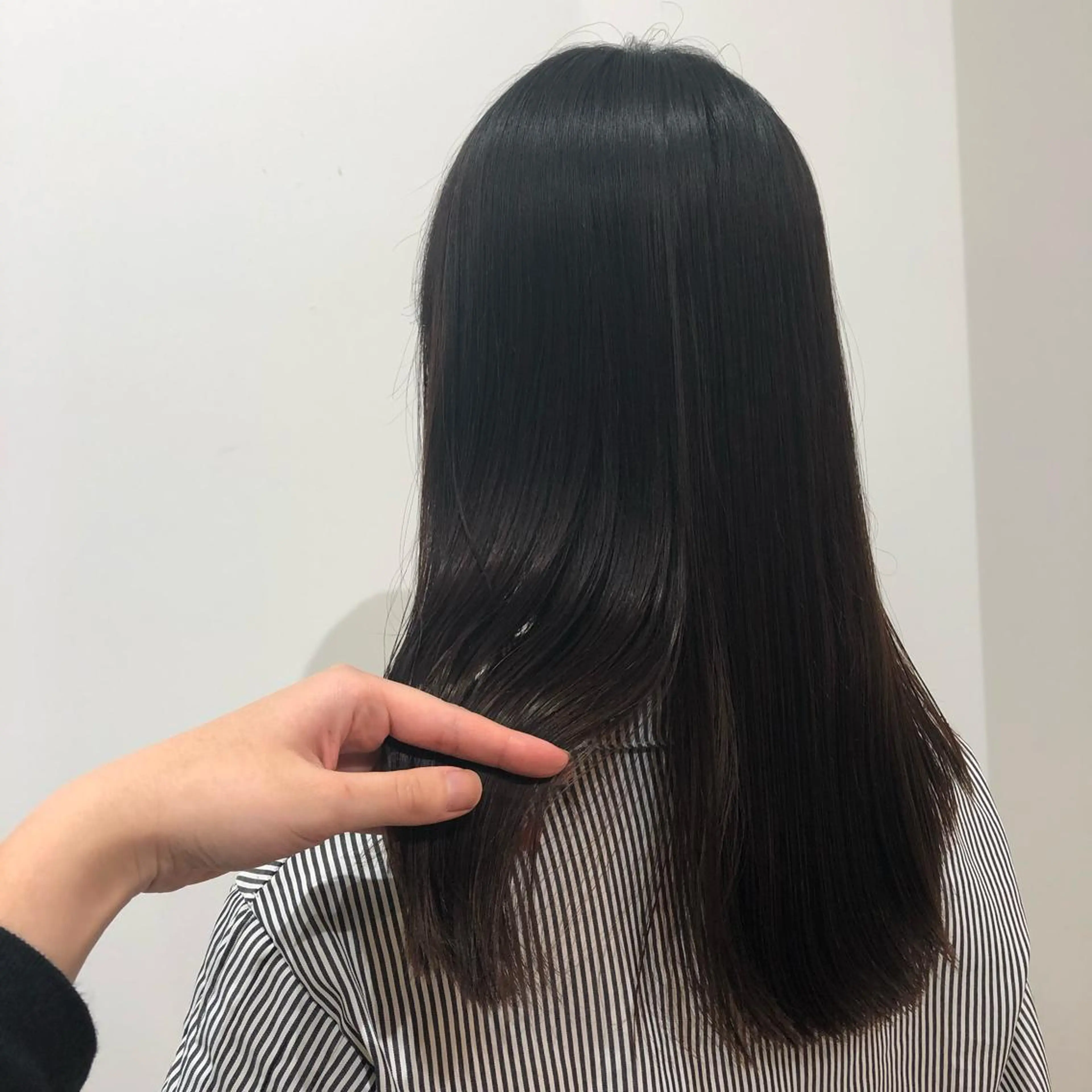 セミロング 青木 梨奈のヘアスタイル