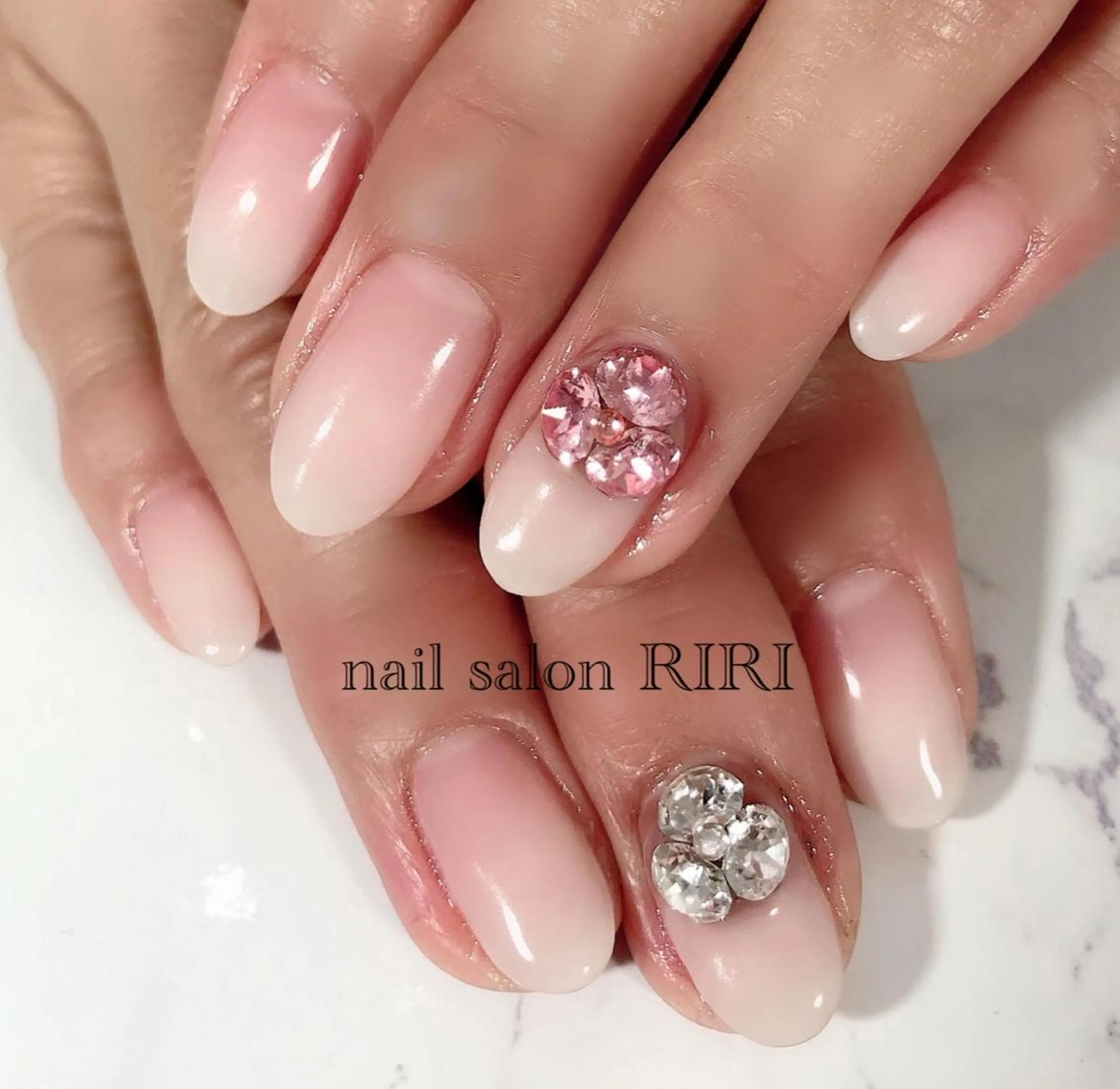 ネイル グラデーション RIRI リリのネイルデザイン