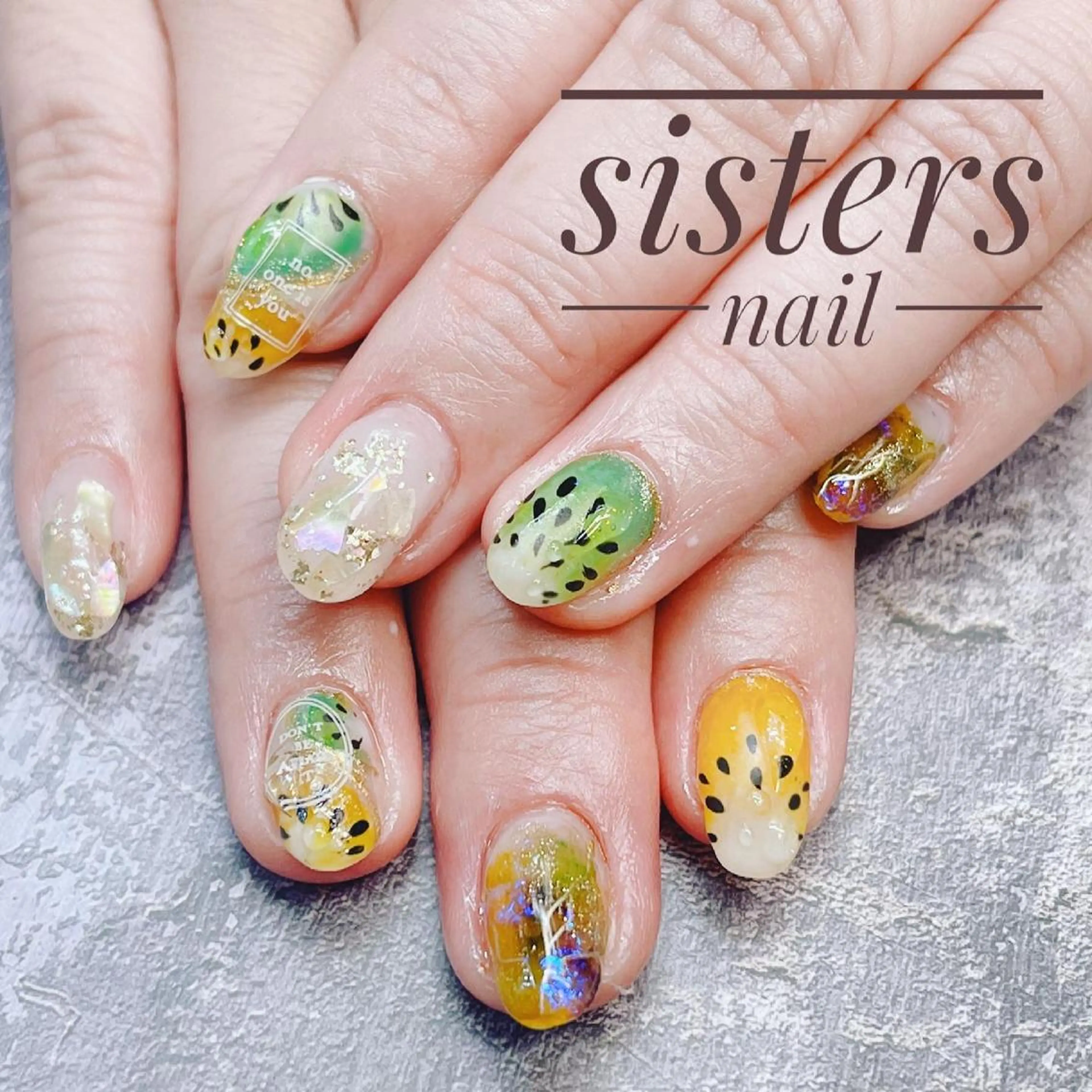 ネイル アートネイル ジェルネイル 夏ネイル ホワイト ハンドネイル ハンドケア sisters nail.fのネイルデザイン