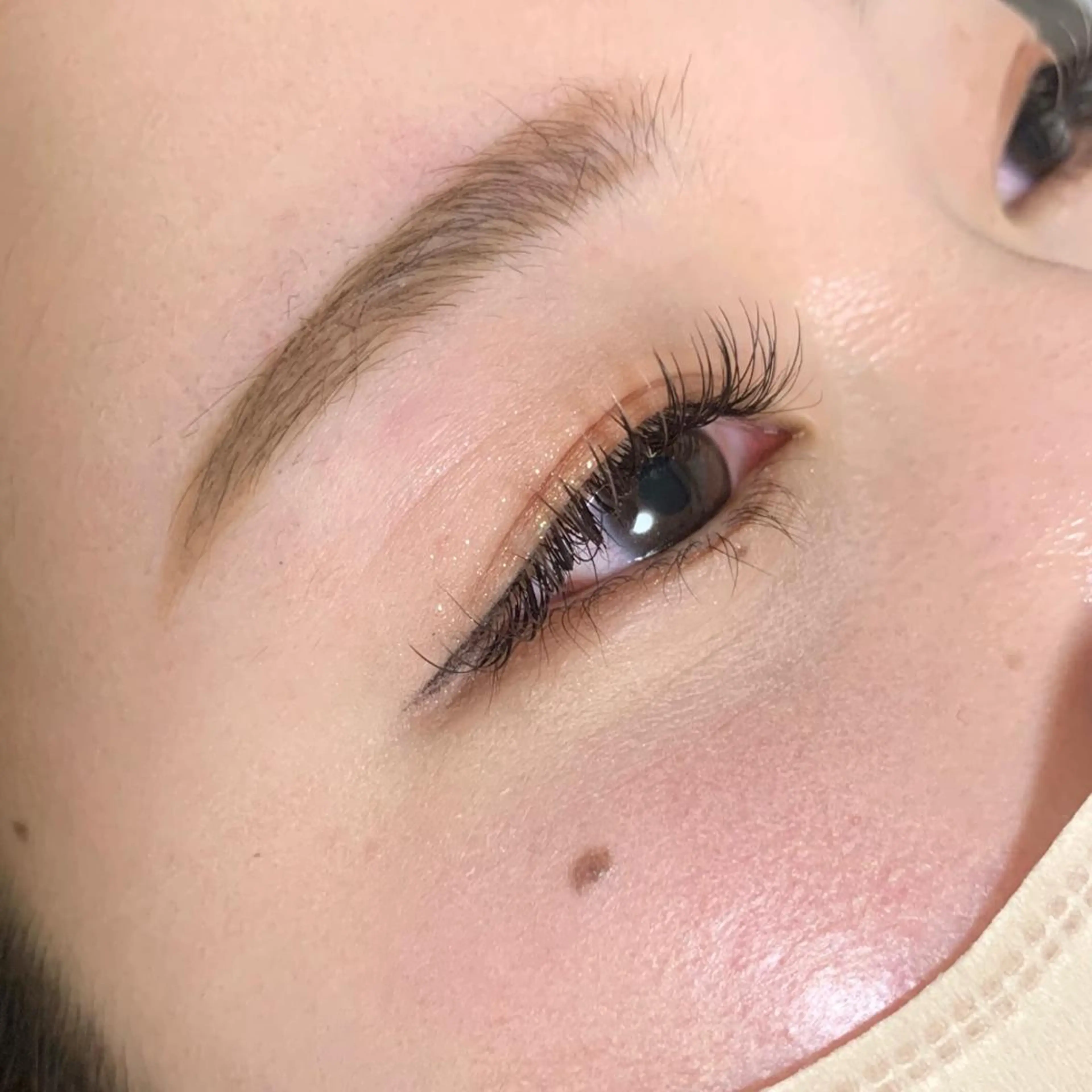 軽い付け心地&モチが良い🌈フラット140本迄(オフ込)🌷　[寝屋川市/マツエク/シングル]の写真