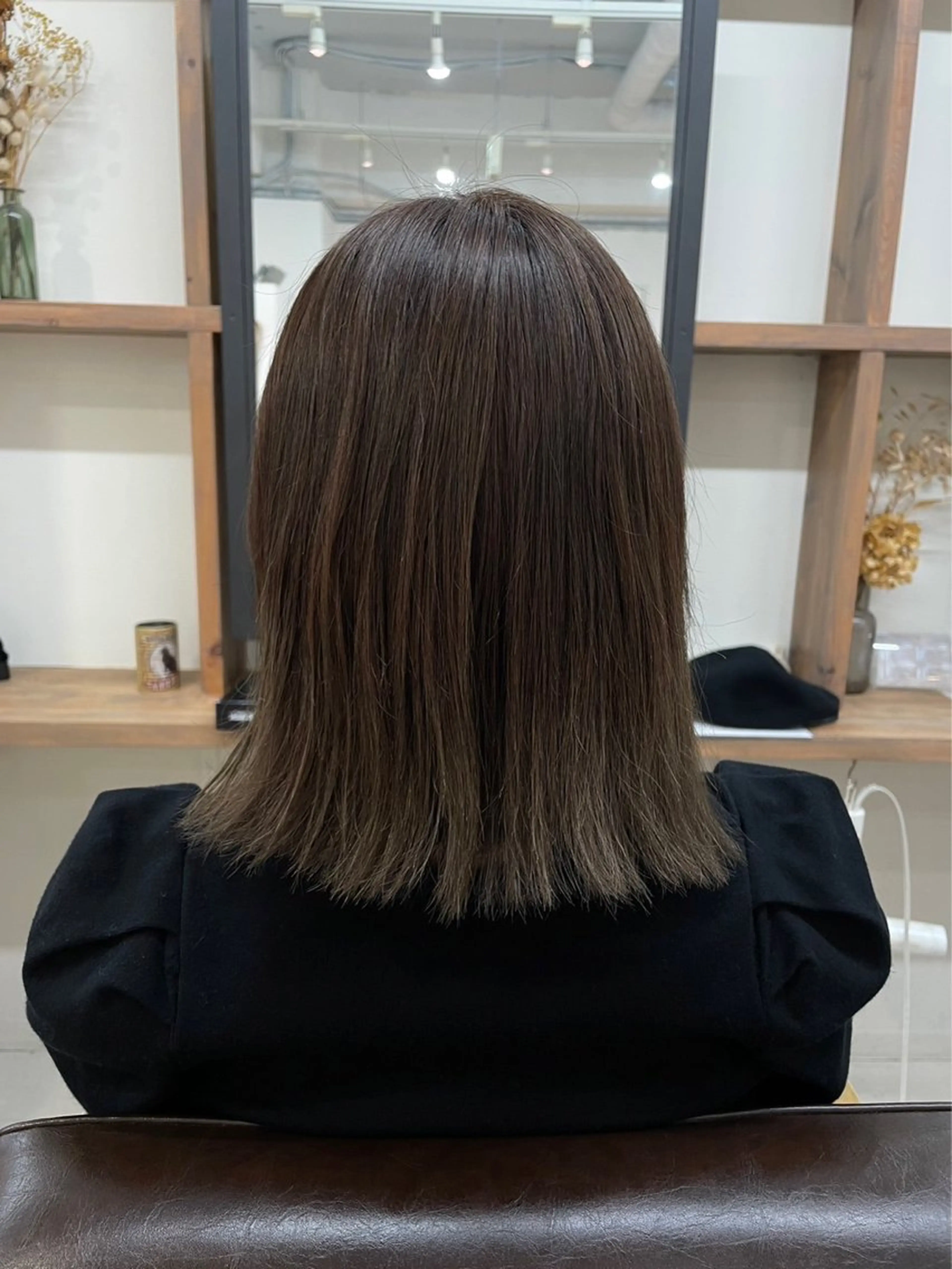 ミディアム カラー アッシュ ラベンダーカラー オレンジ 室谷 ゆりあのヘアスタイル