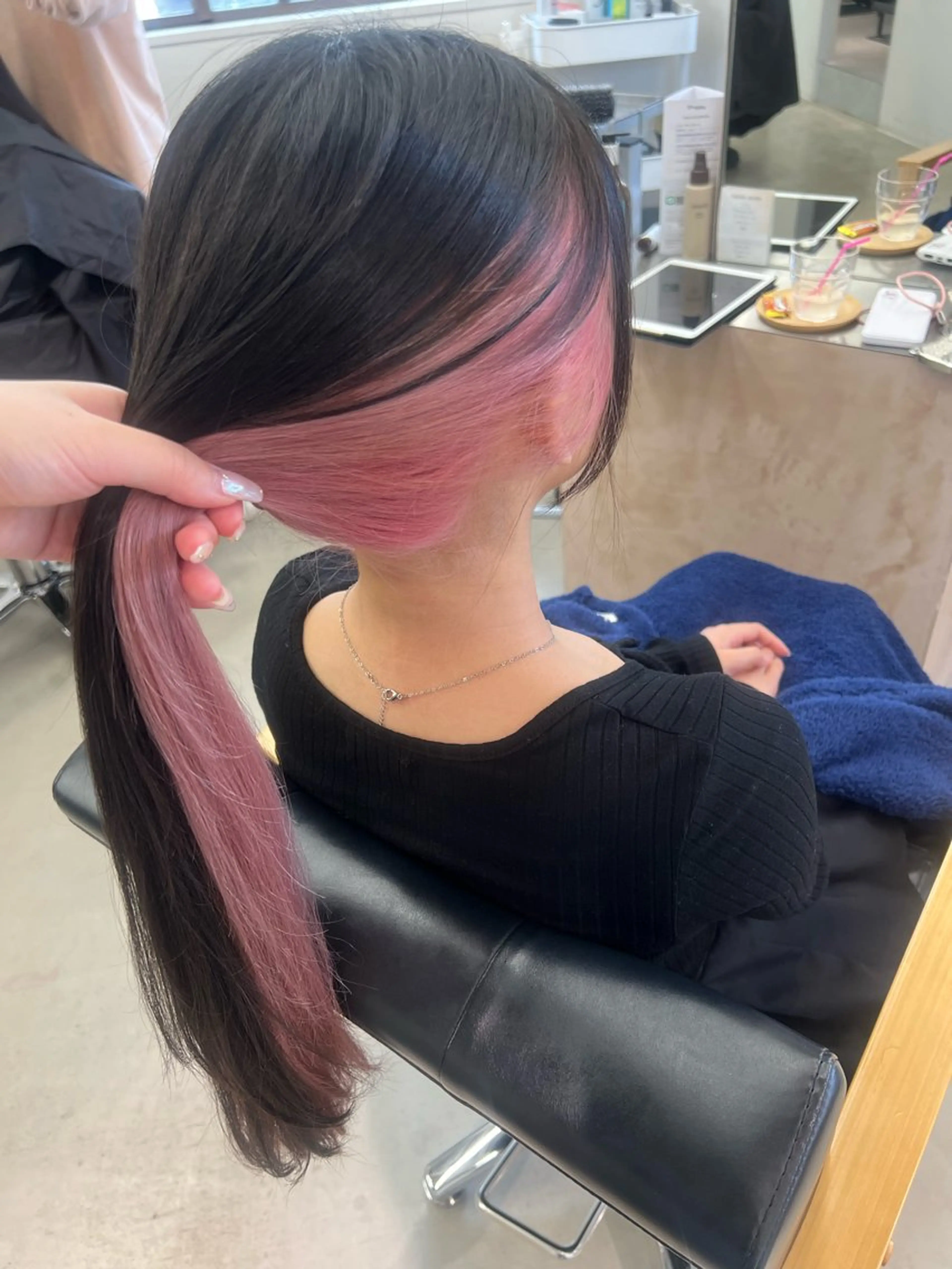 ロング カット ヘアカラー トリートメント vince. moekoのヘアスタイル