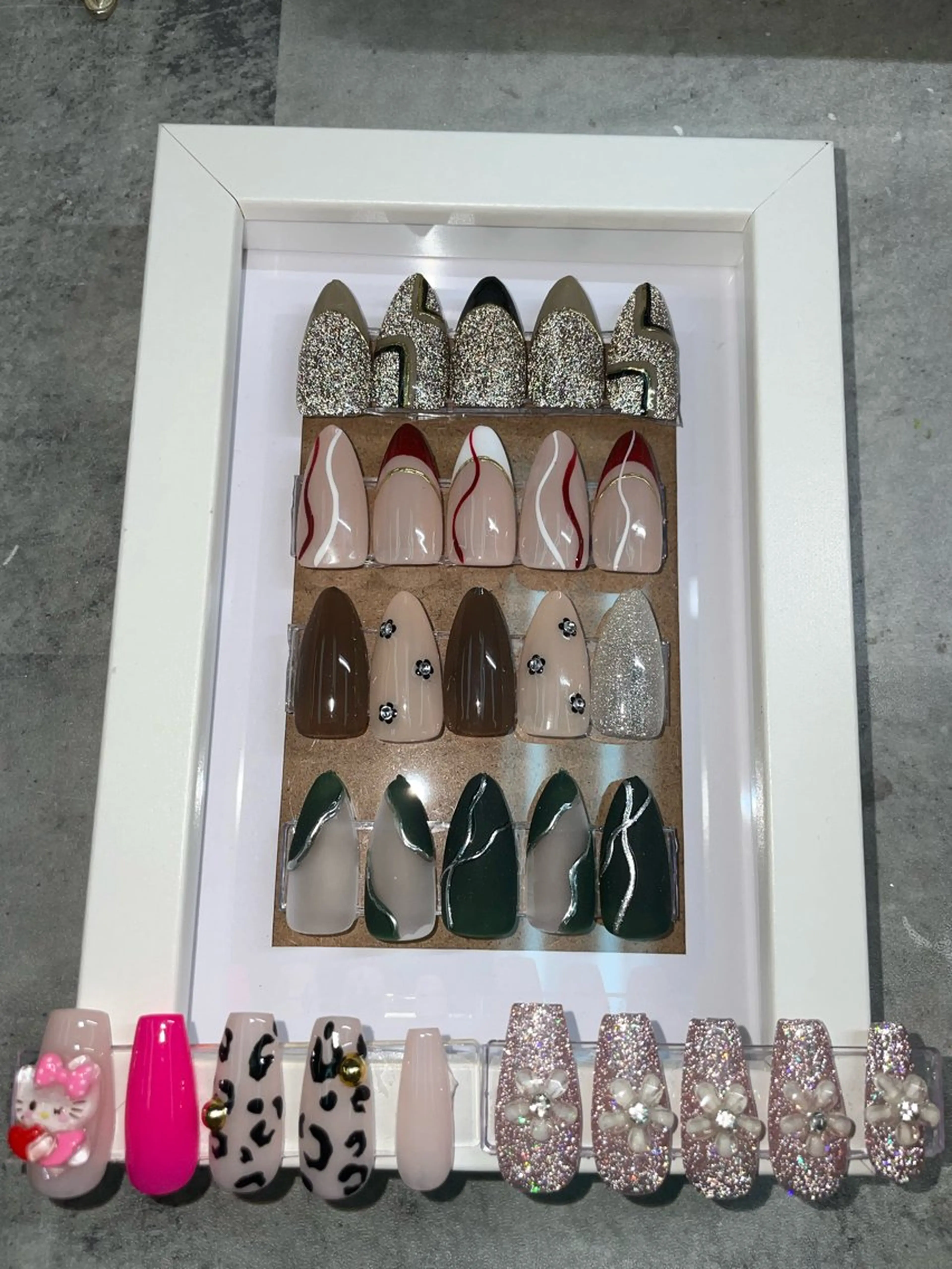 ネイル ハイビスカス ネイルサロンのネイルデザイン