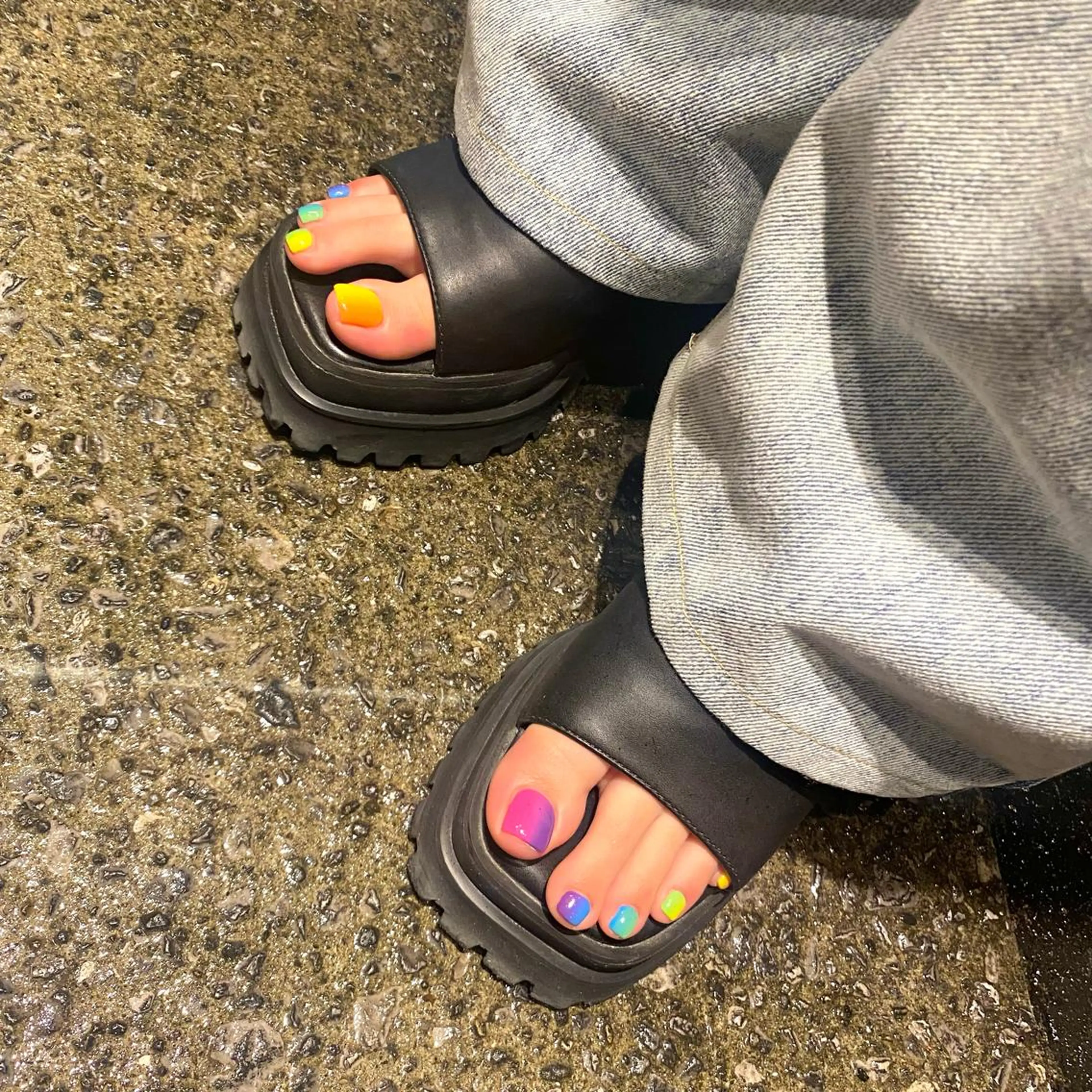 ショート カラー パーマ ヘアアレンジ メンズ キッズ ネイル マツエク・マツパ アイブロウ フットネイル 今福鶴見ネイル 8(ｴｲﾄ)のネイルデザイン