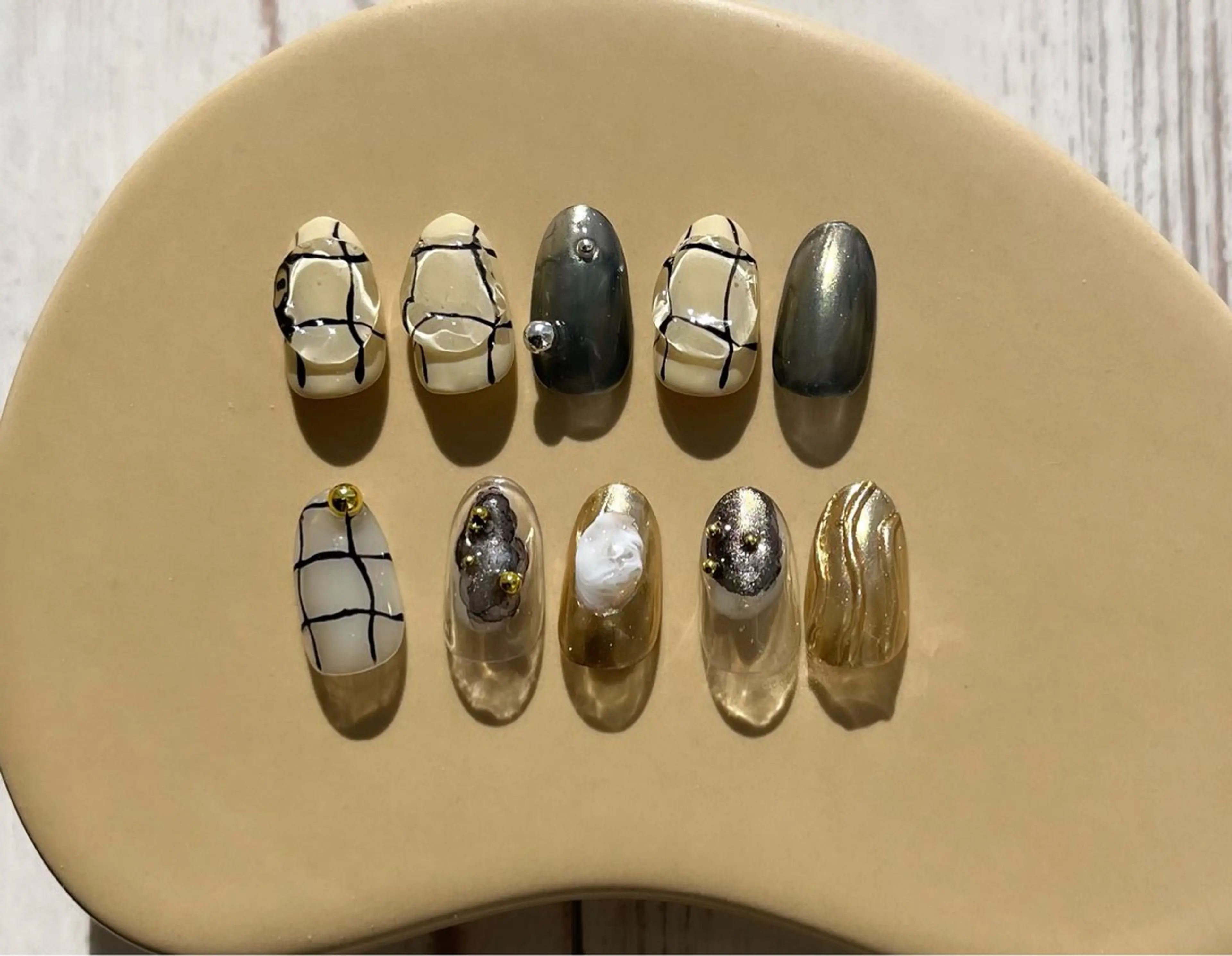 ネイル S. SAYAのネイルデザイン