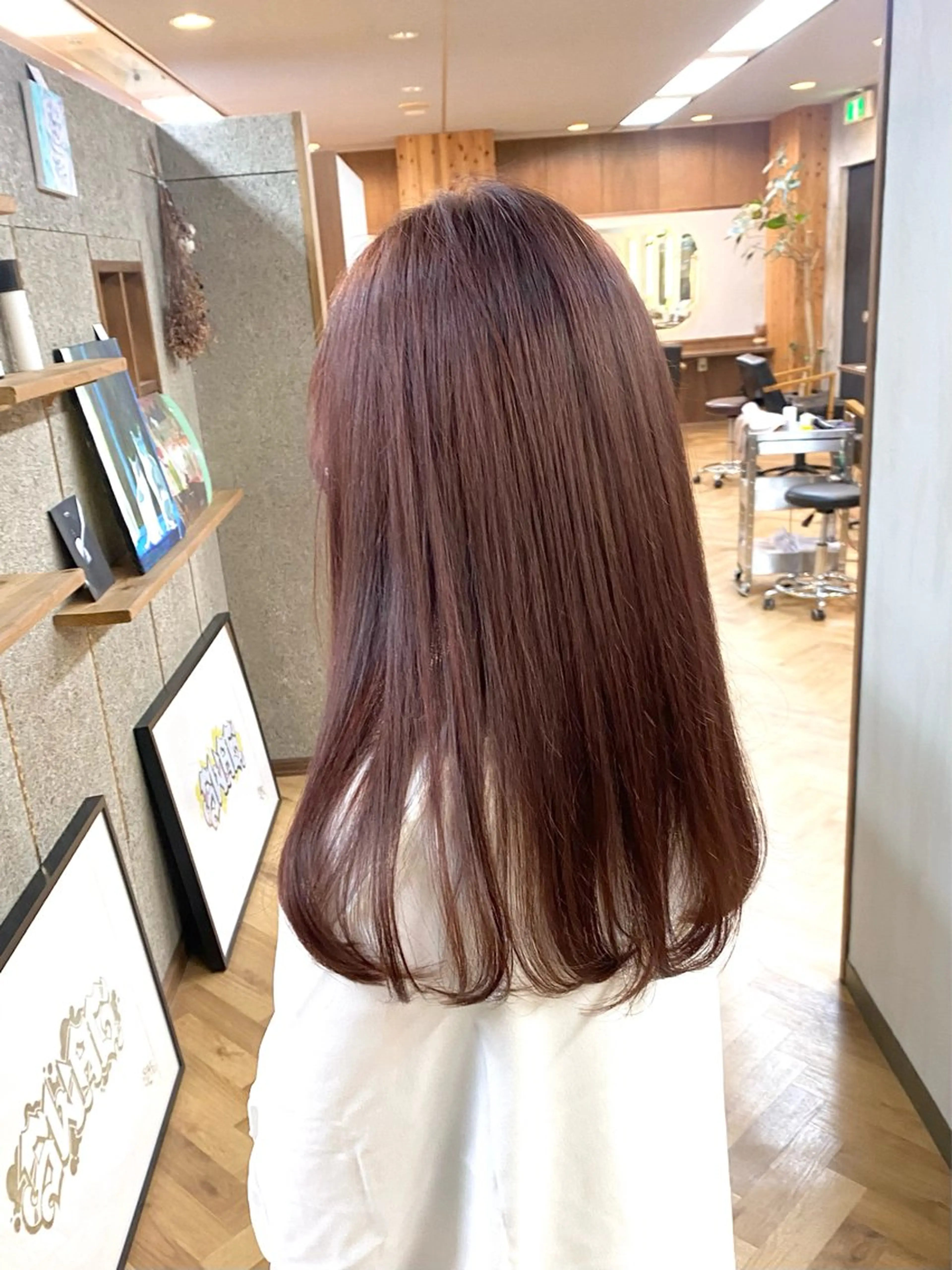 セミロング カラー ヘアアレンジ ベージュカラー ブリーチ ブリーチなしカラー ピンクカラー ピンクベージュ カット ヘアカラー トリートメント ハル🌸柔色/ ブリーチなし/艶髪のヘアスタイル