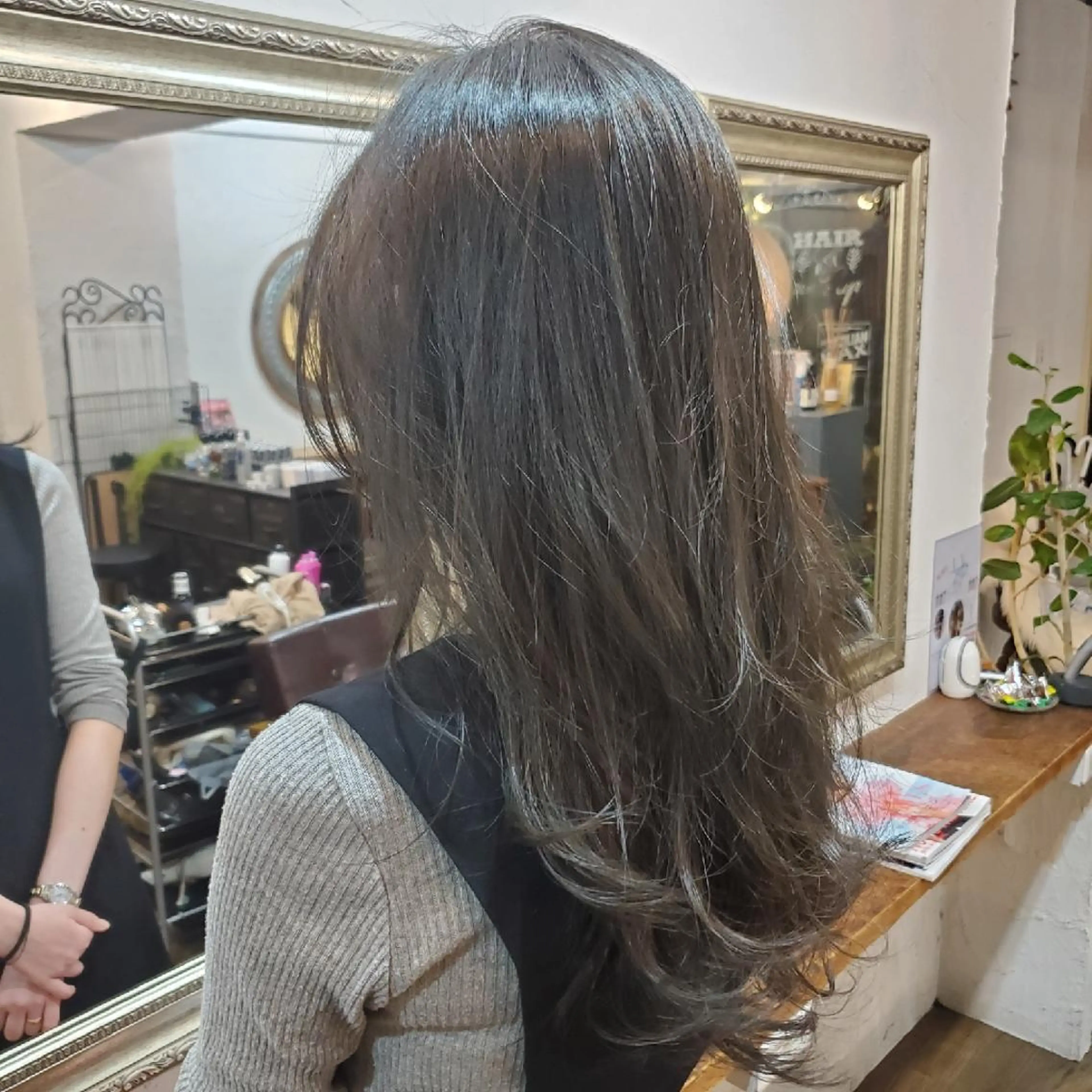 ロング カラー カット ヘアカラー トリートメント 韓国レイヤー柔らかい 地毛風縮毛矯正／マツのヘアスタイル