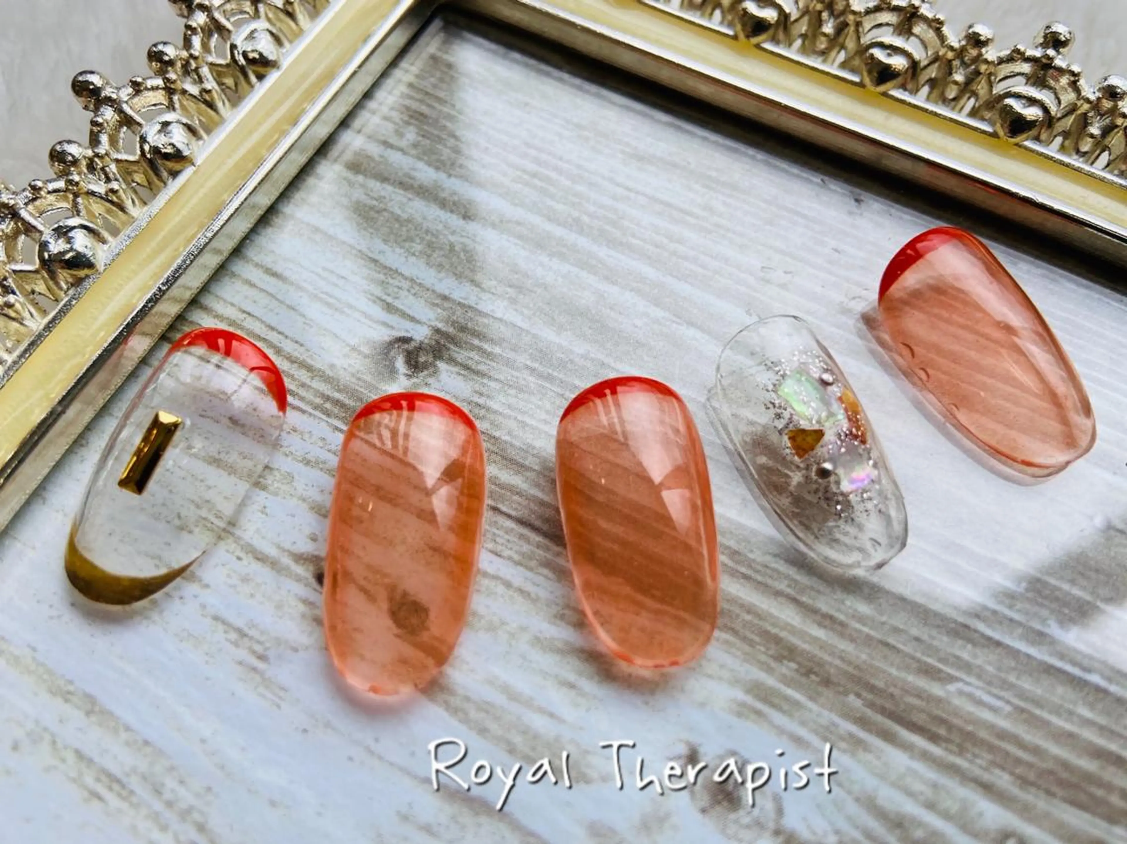 ネイル 【尾下】 ロイヤル•セラピストのネイルデザイン