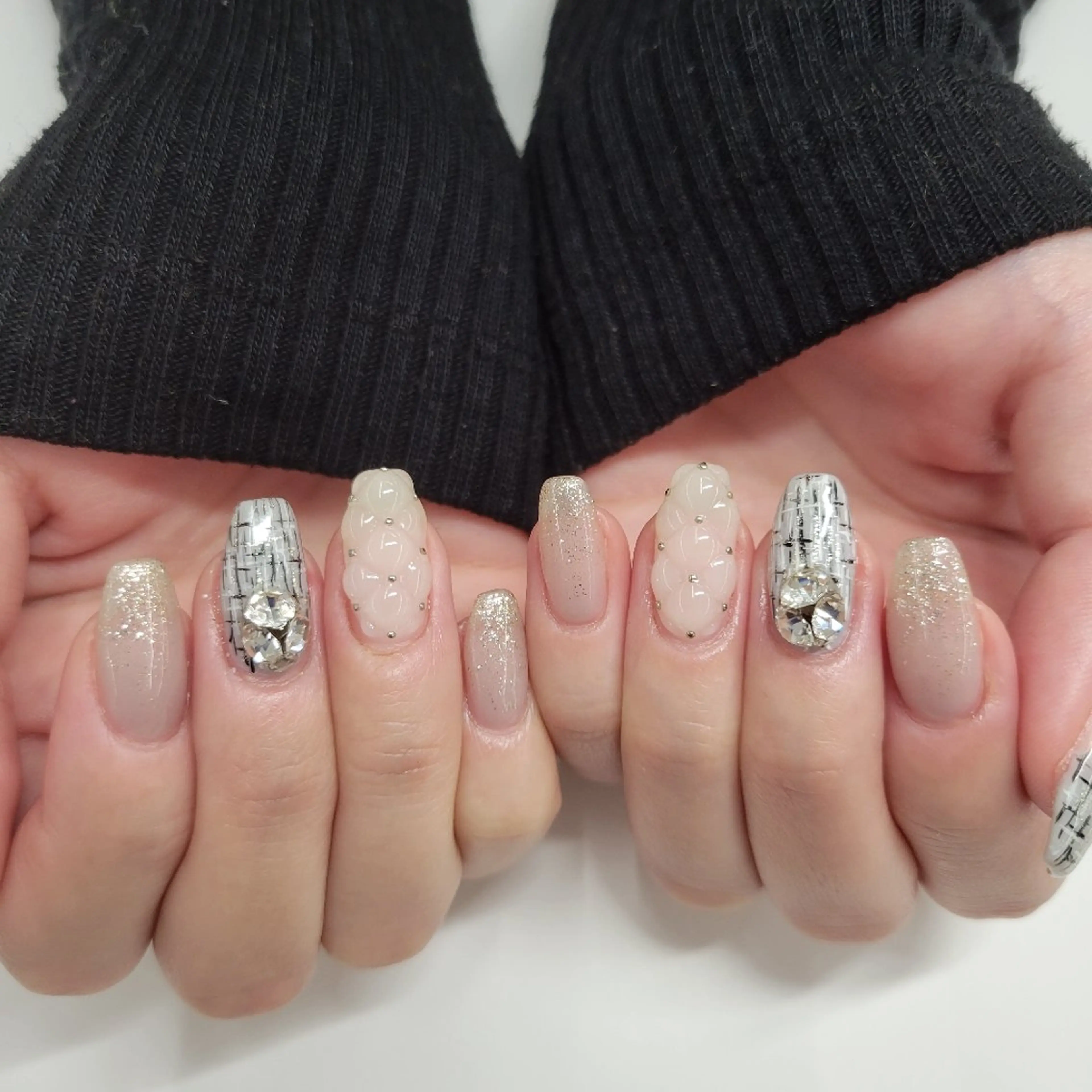 ネイル ツイードネイル ハンドネイル タニグチ ミカのネイルデザイン