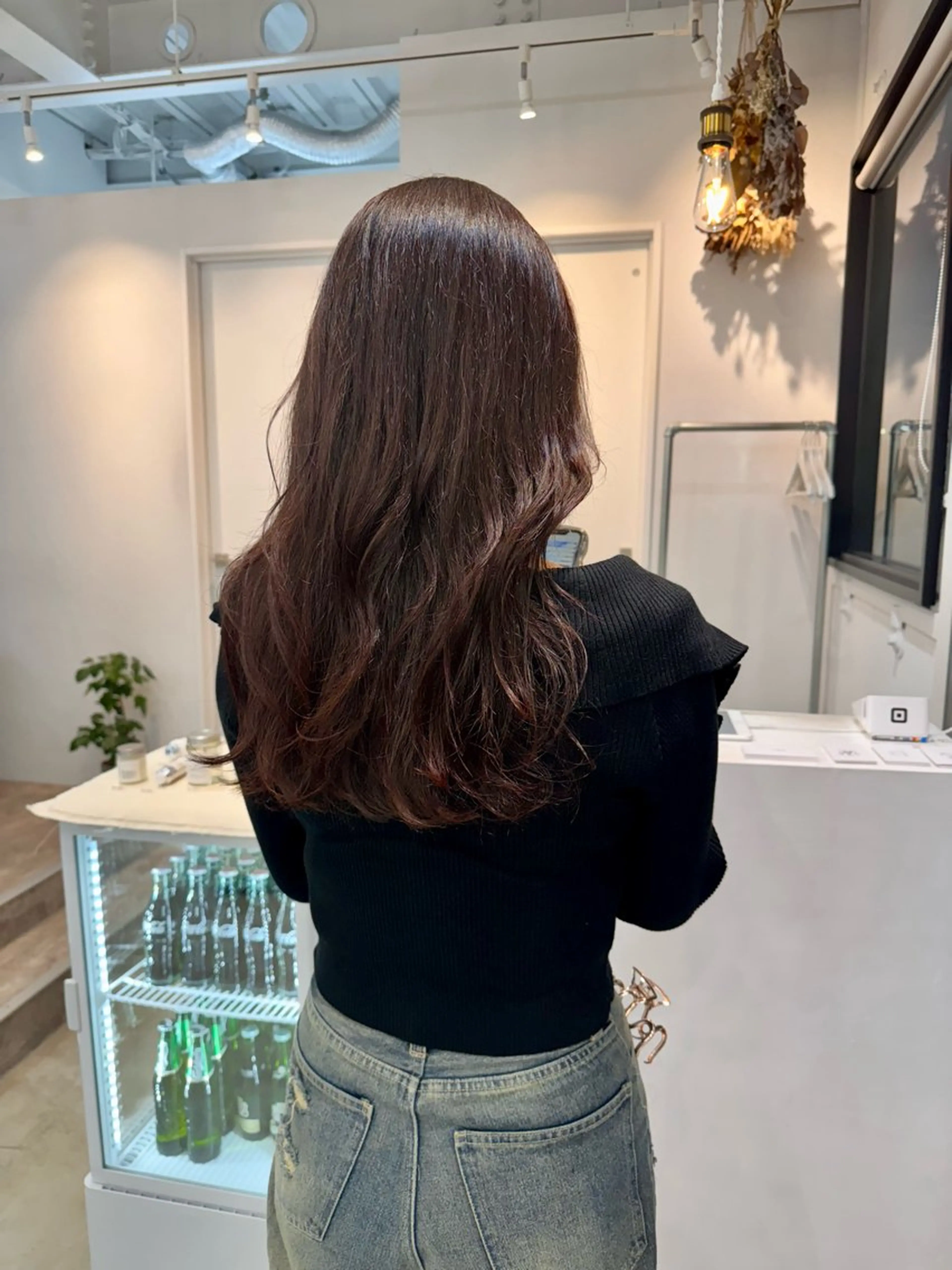 ロング カラー 松坂 真衣のヘアスタイル