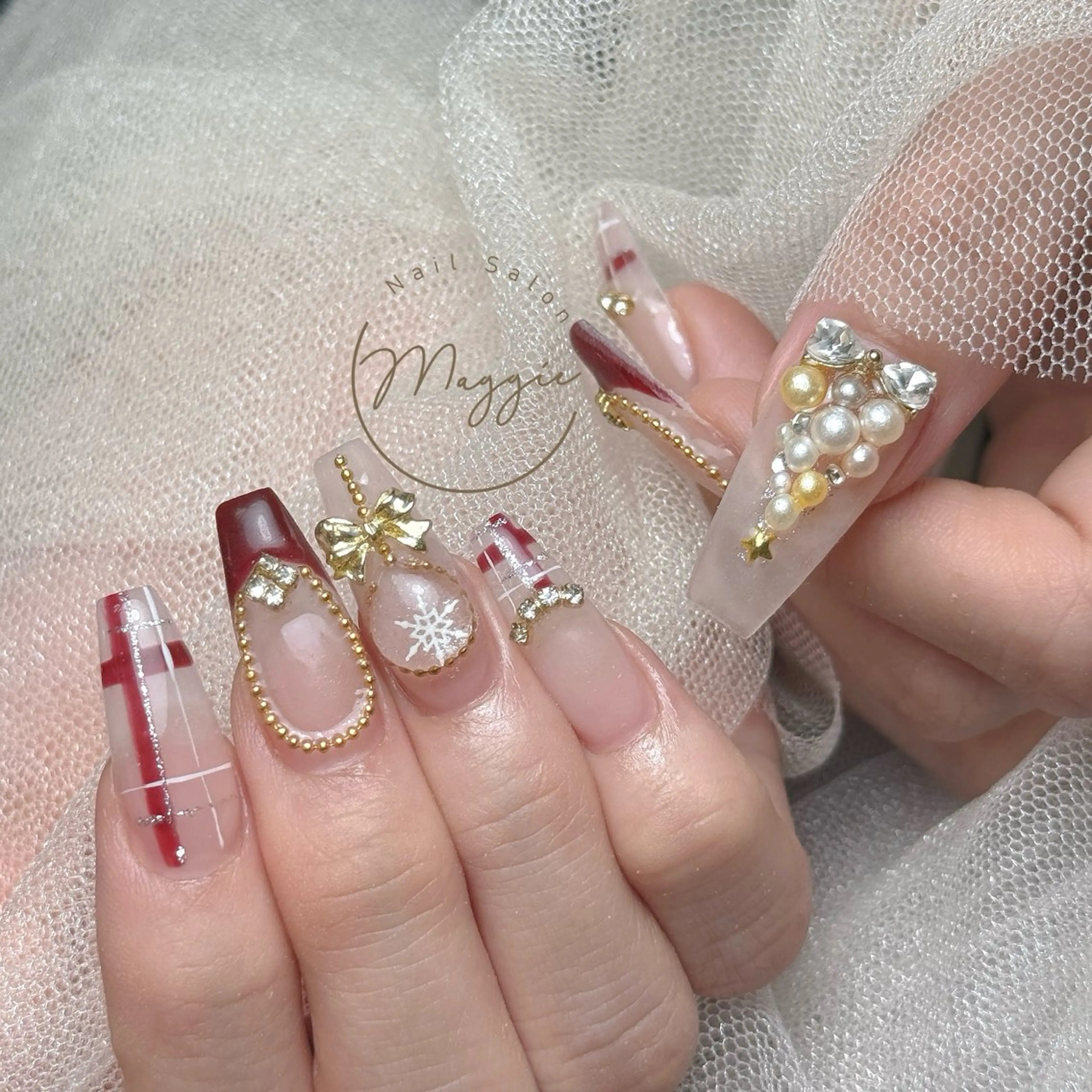 ネイル Maggie Nail🦩のネイルデザイン