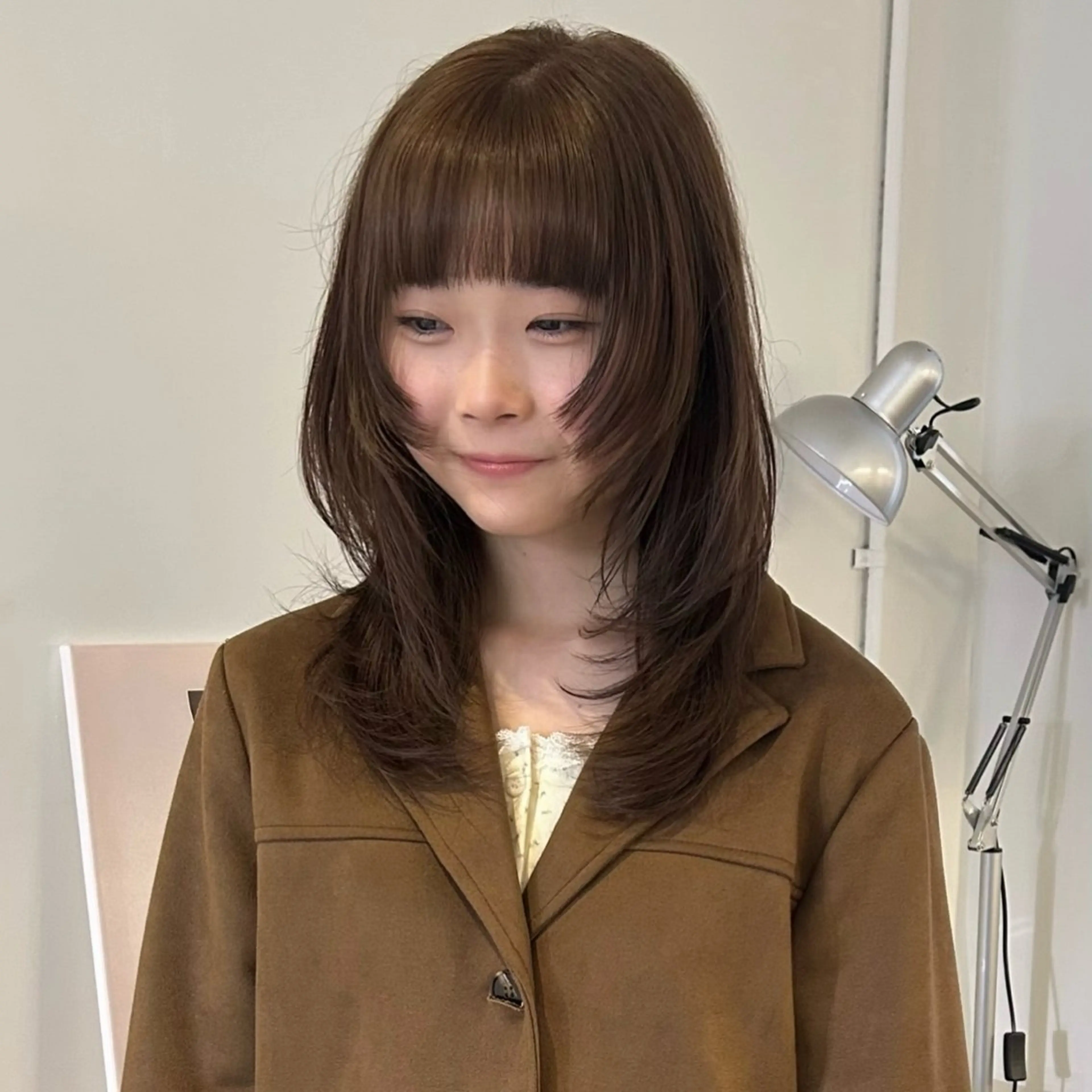 ミディアム カラー ベージュカラー ブリーチ 透明感カラー ダブルカラー グレージュ nonoka オリーブ/レイヤーのヘアスタイル