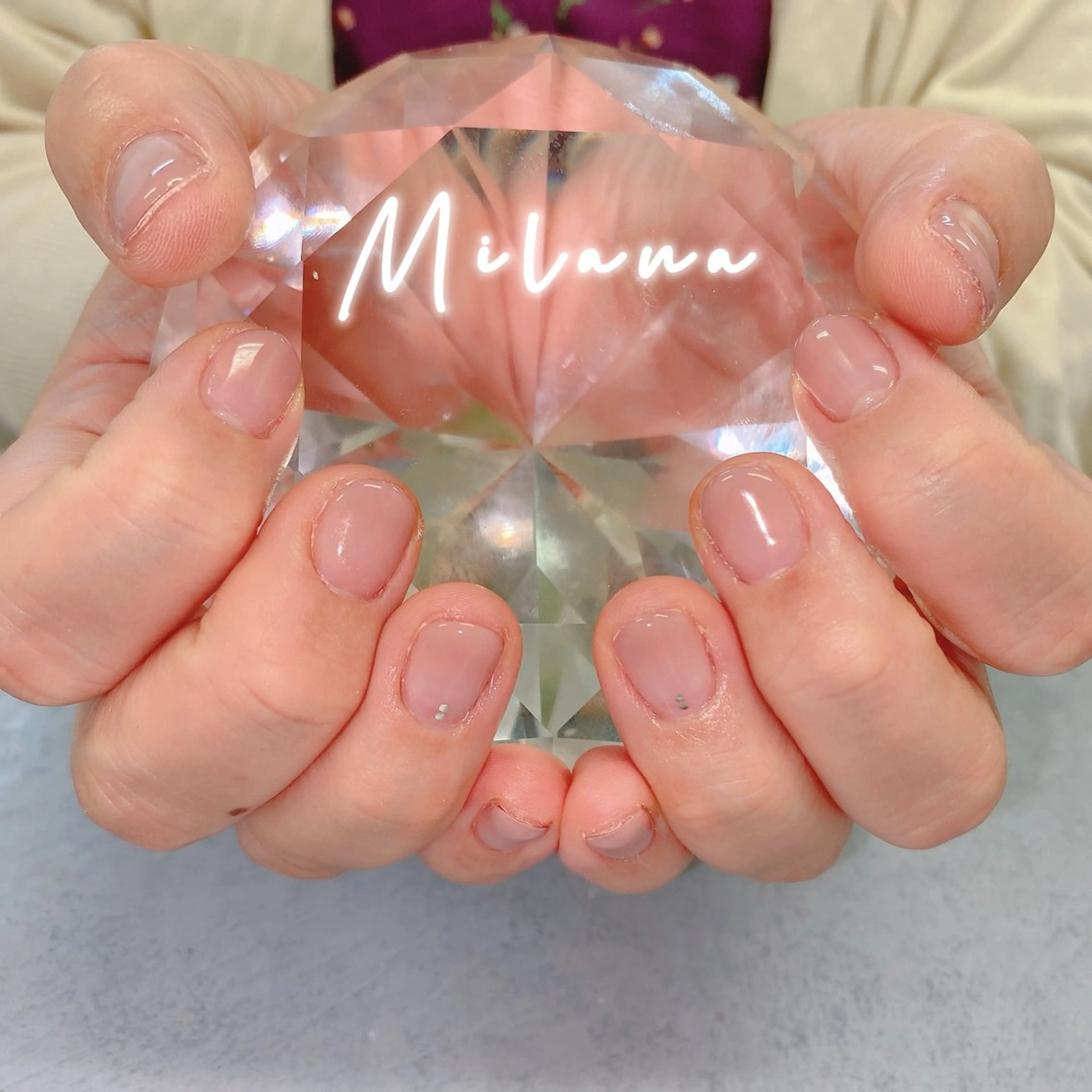 ネイル グラデーション シンプルネイル ストーンネイル ハンドネイル Milana （研修生メニュー）のネイルデザイン