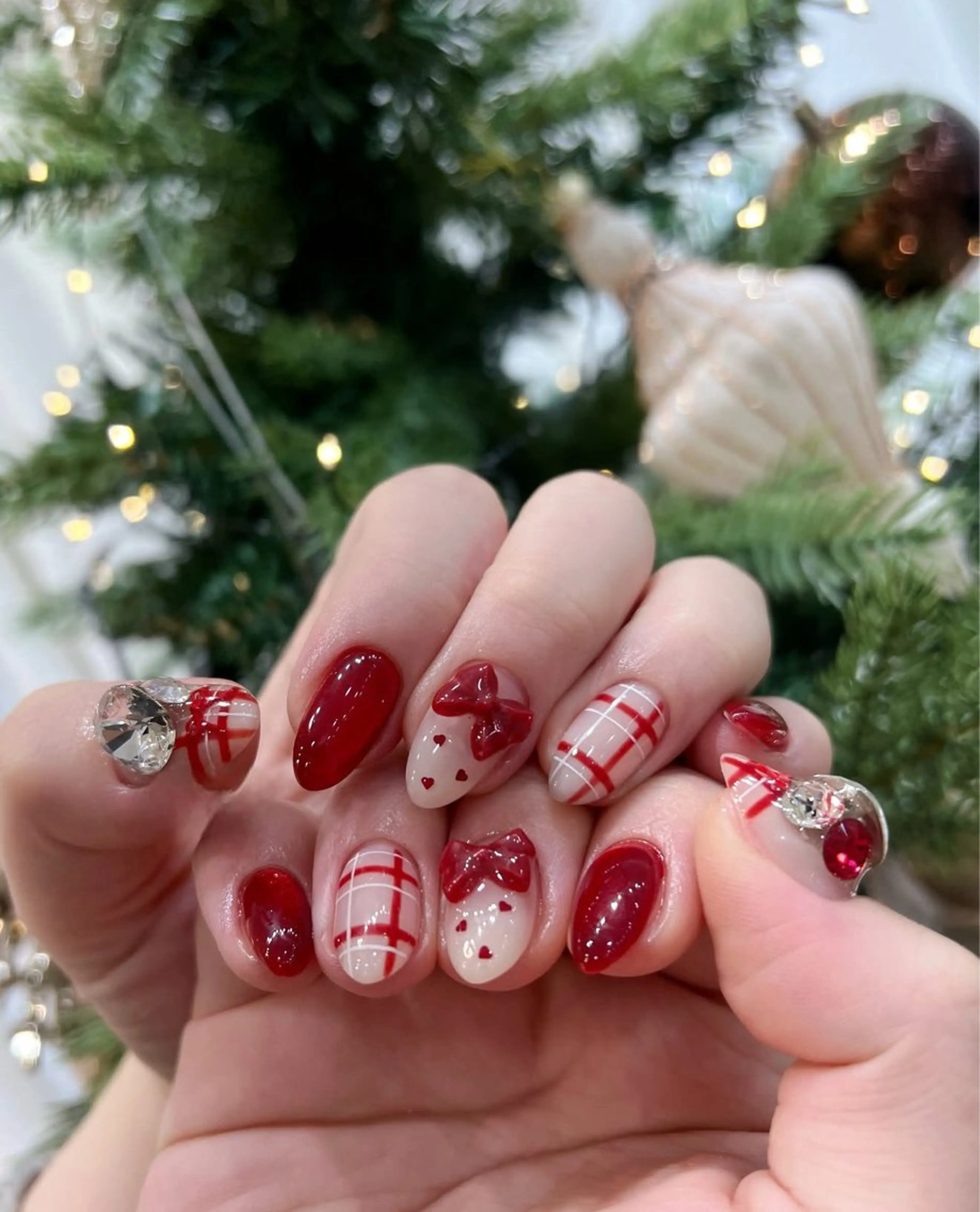 ネイル アニマル柄 オーロラネイル チークネイル フラッシュネイル ジェルネイル ハンドネイル Lyna 池袋のネイルデザイン