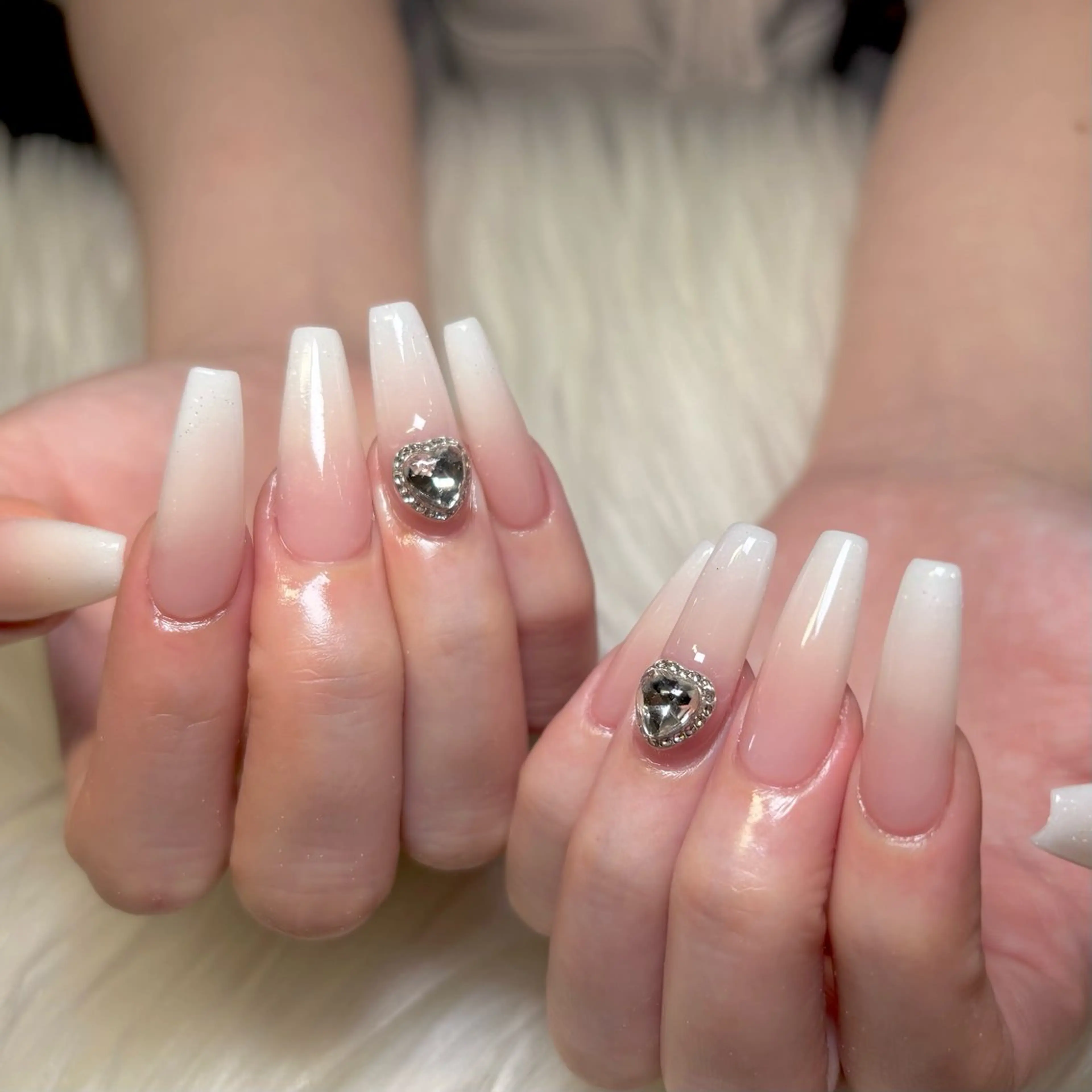 ネイル ハンドネイル attra 菅野のネイルデザイン