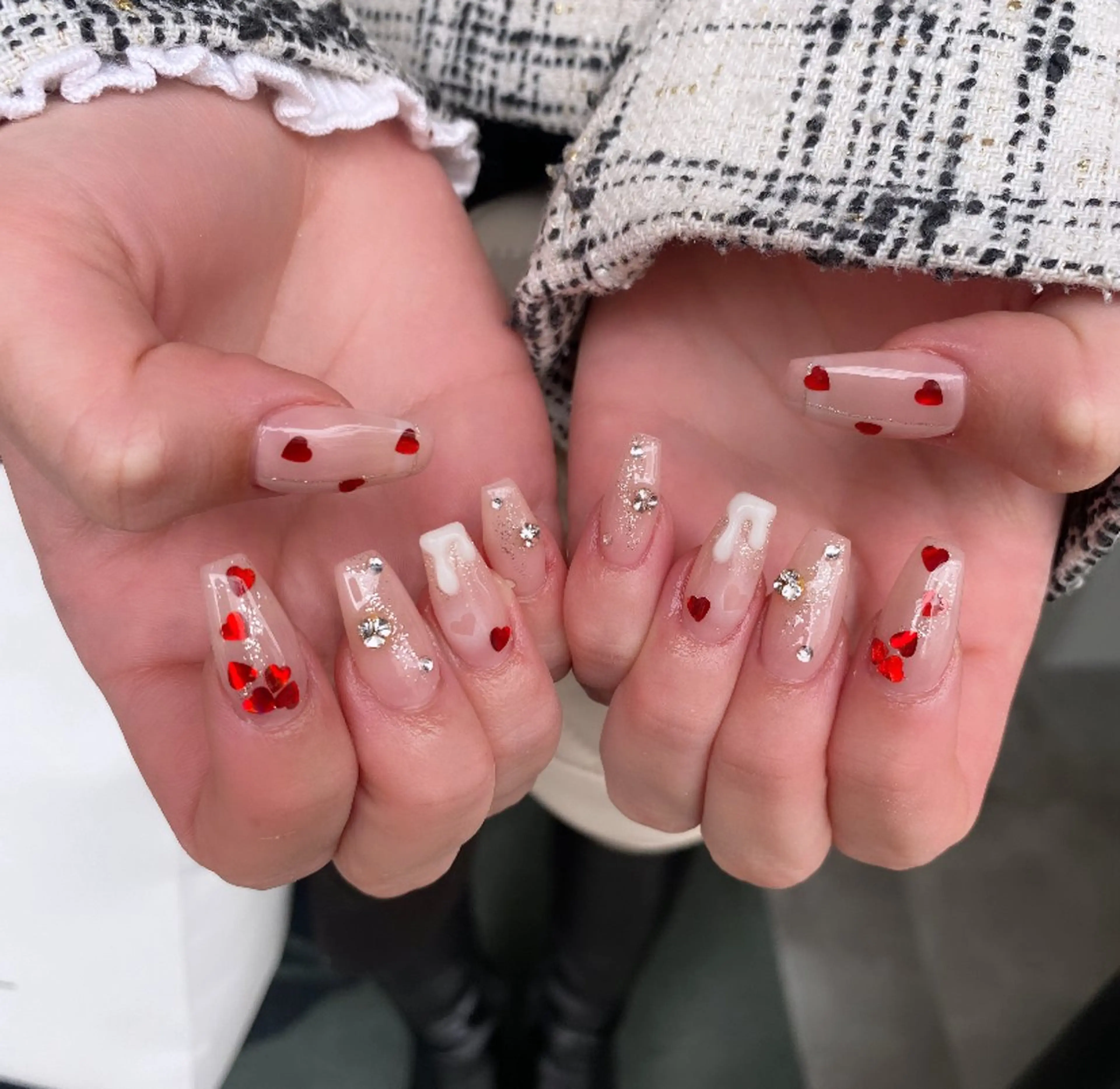 ネイル アートネイル 持ち込み バレンタイン ホワイト ハンドネイル NANA RIKOのエステ・リラクイメージ