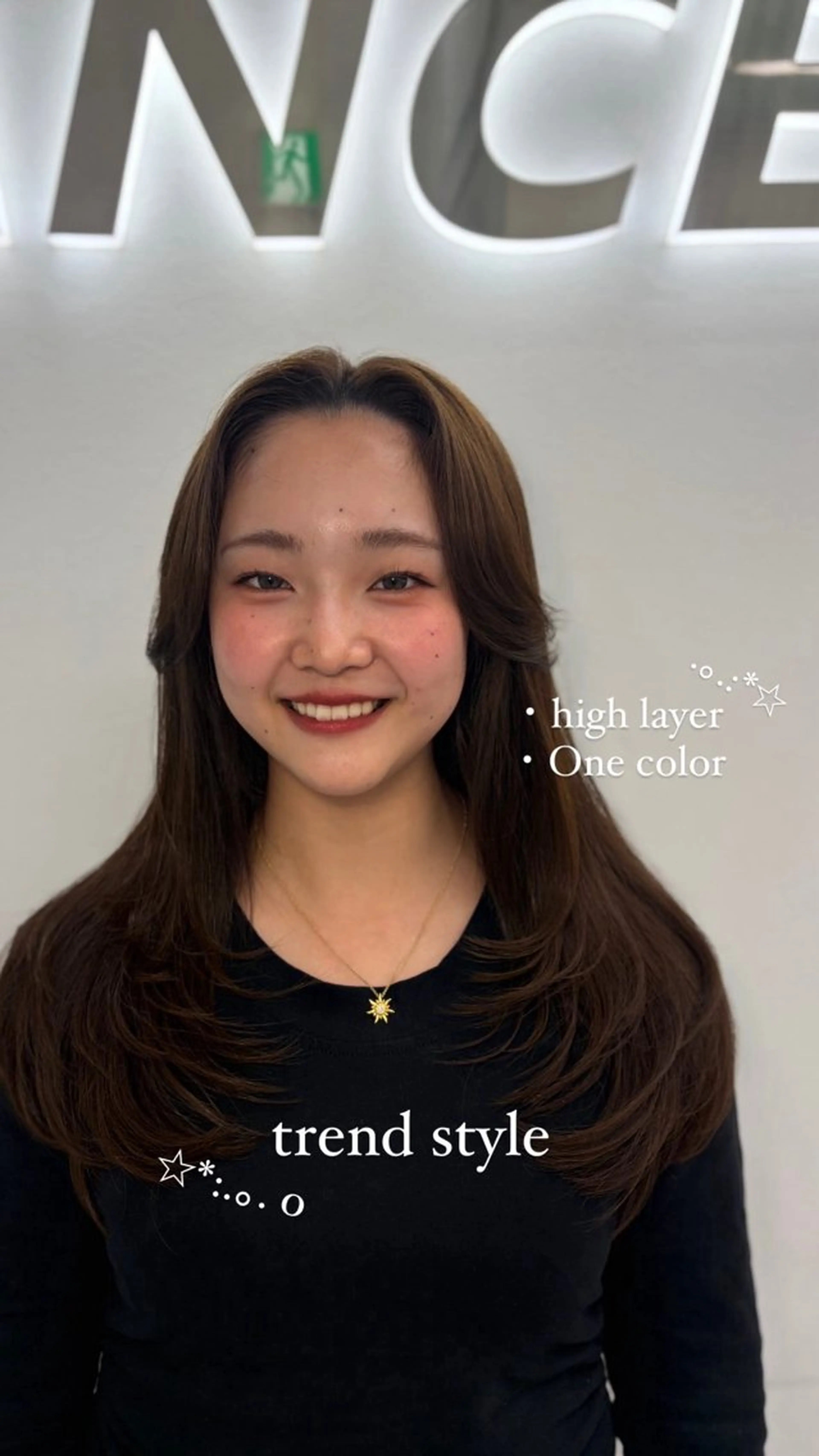 ロング ヘアカラー ヘアセット 艶髪ハイトーンカラー 渋谷🎀ririkaのヘアスタイル