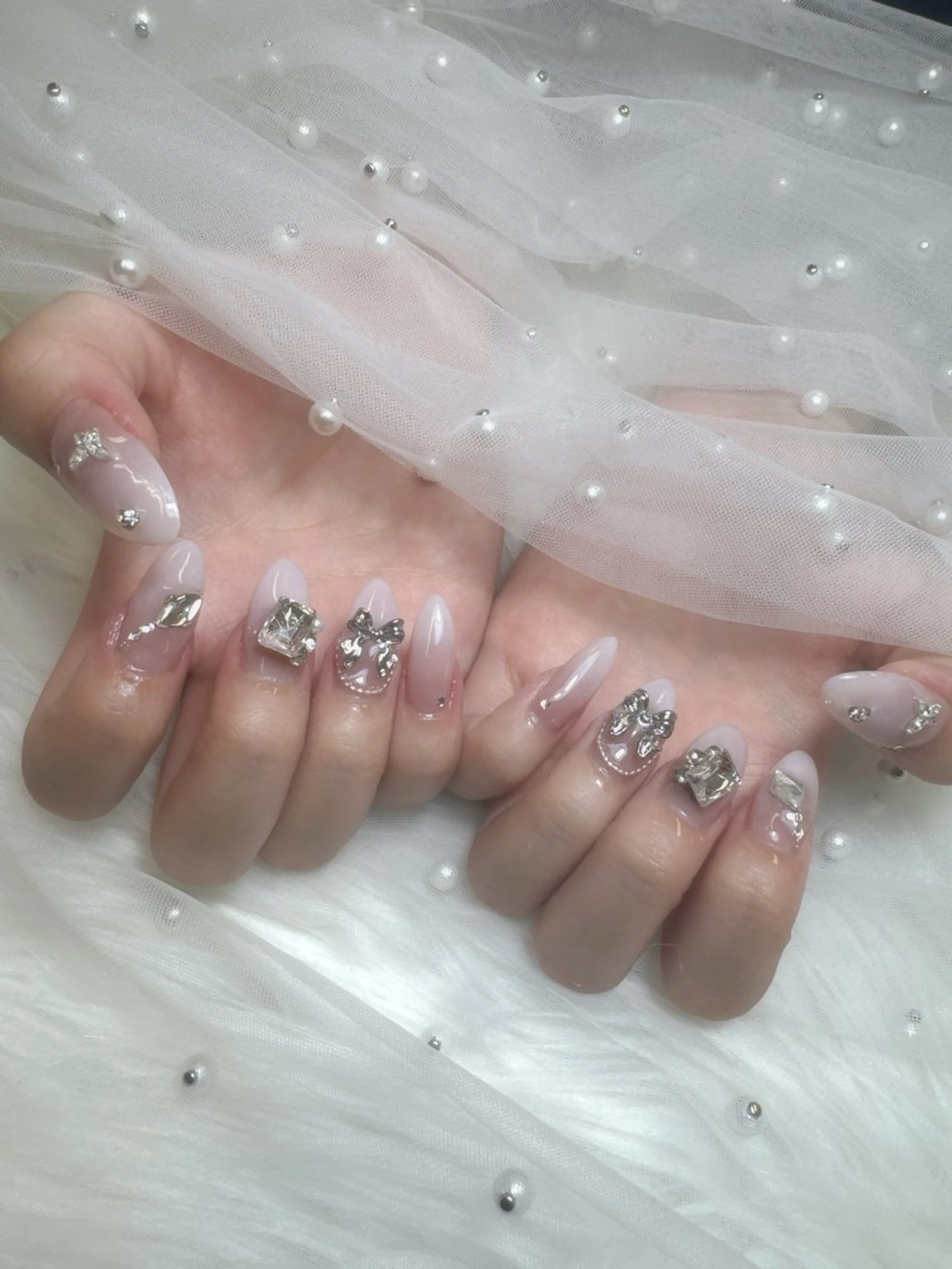 ネイル 持ち込み ハンドネイル Queeens nailのネイルデザイン