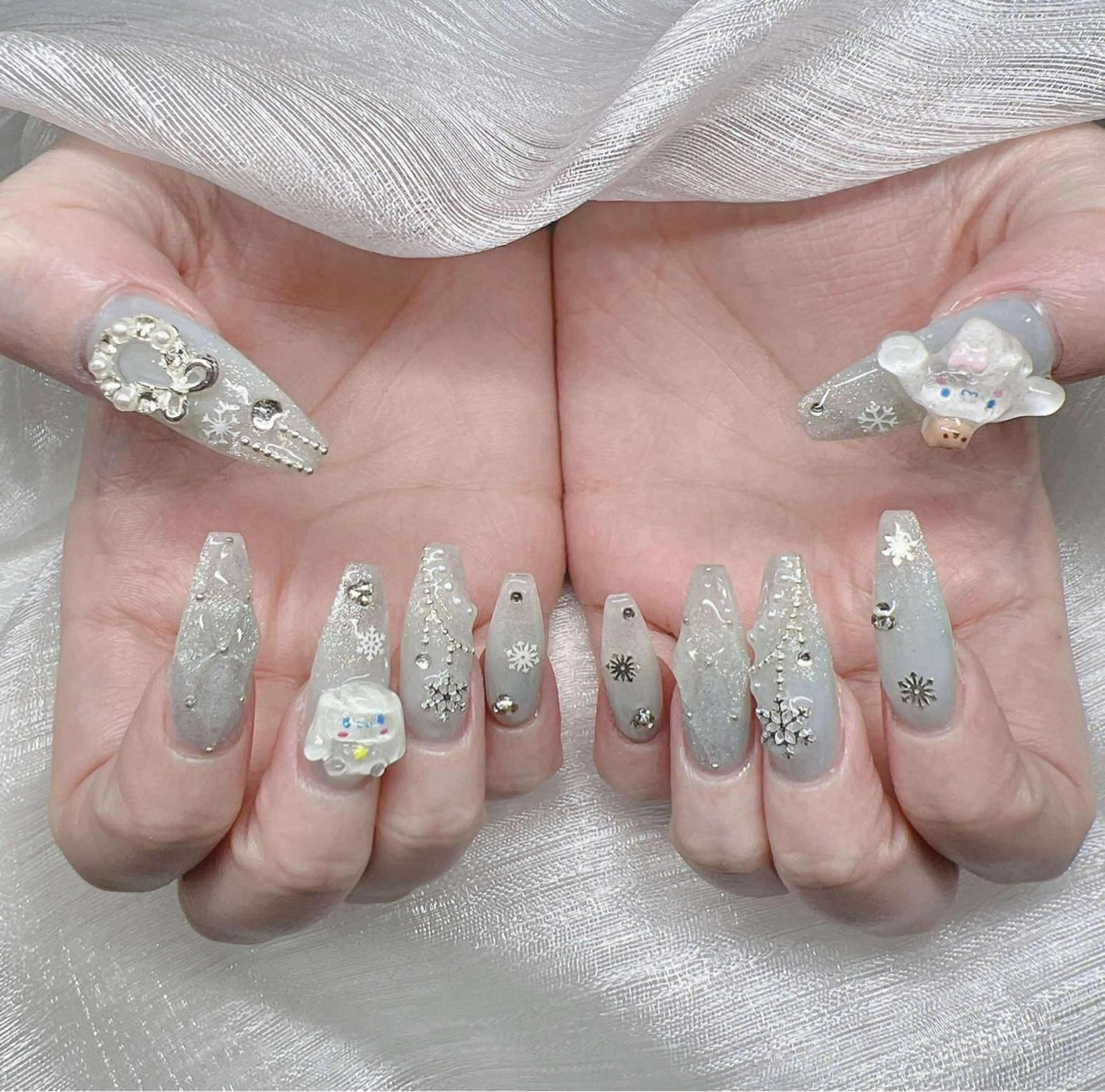 ネイル ハンドネイル Lee Nailsのネイルデザイン