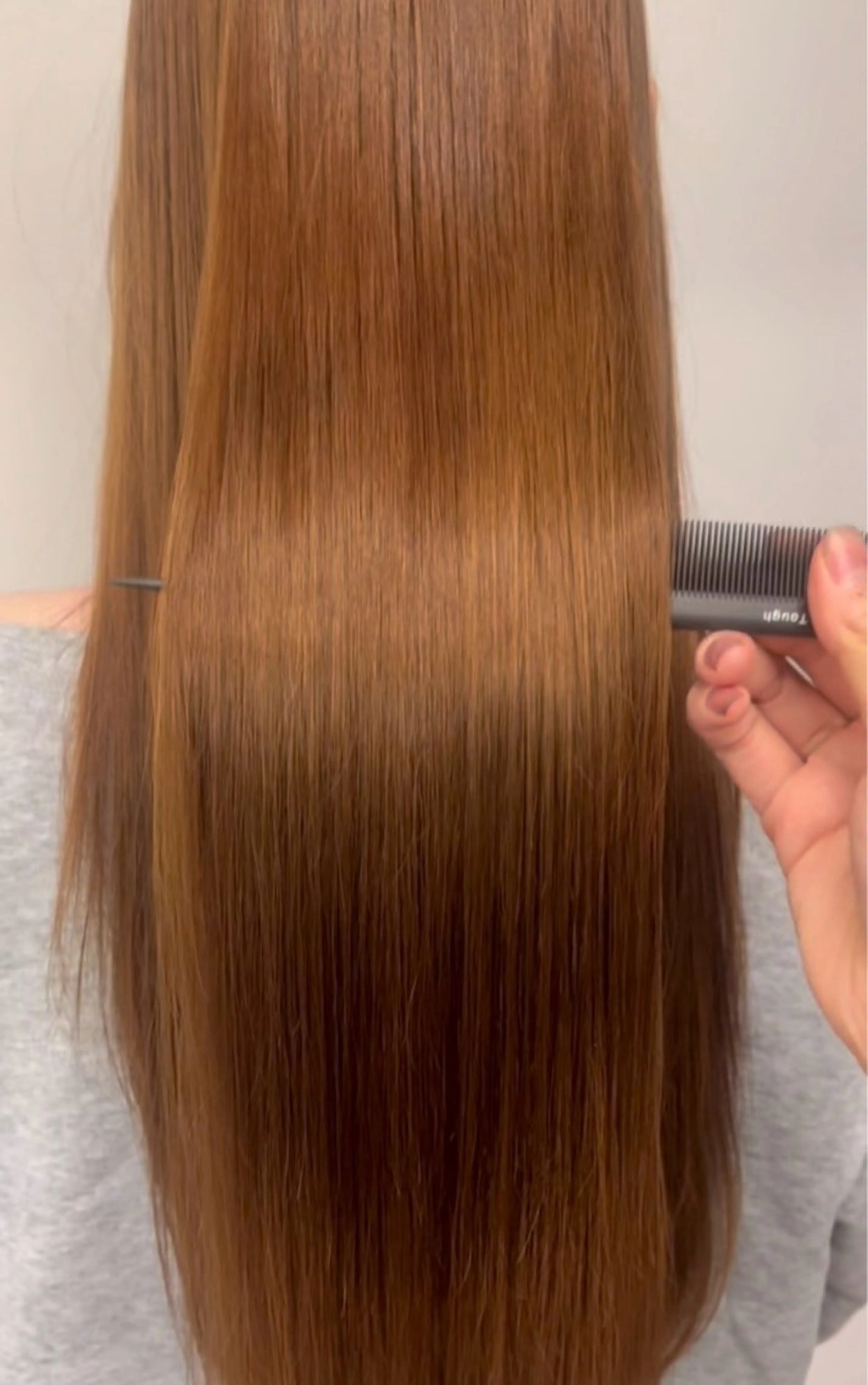 縮毛矯正 福田 梨七のヘアスタイル