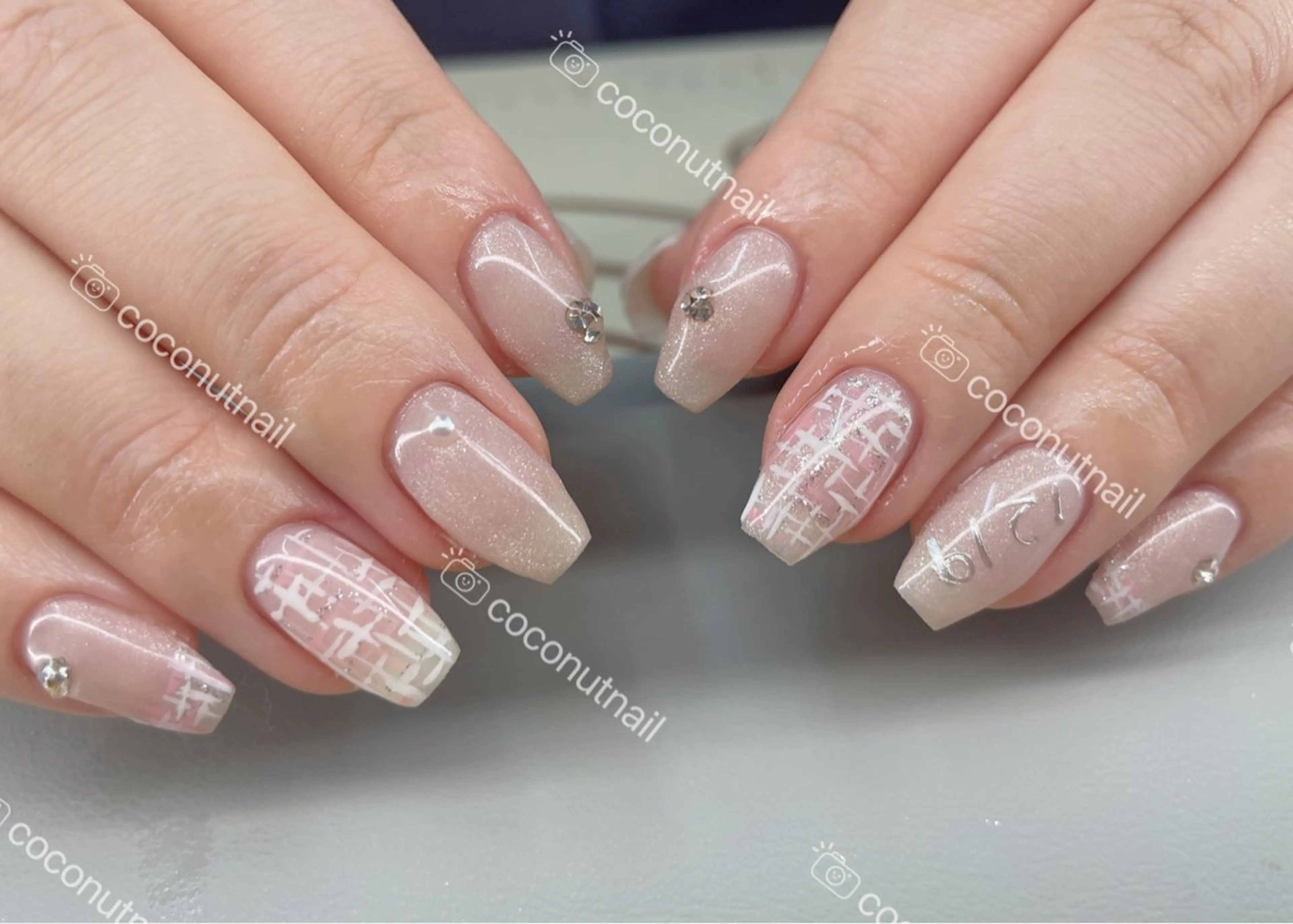 ネイル ハンドネイル 神田 ココナッツのネイルデザイン