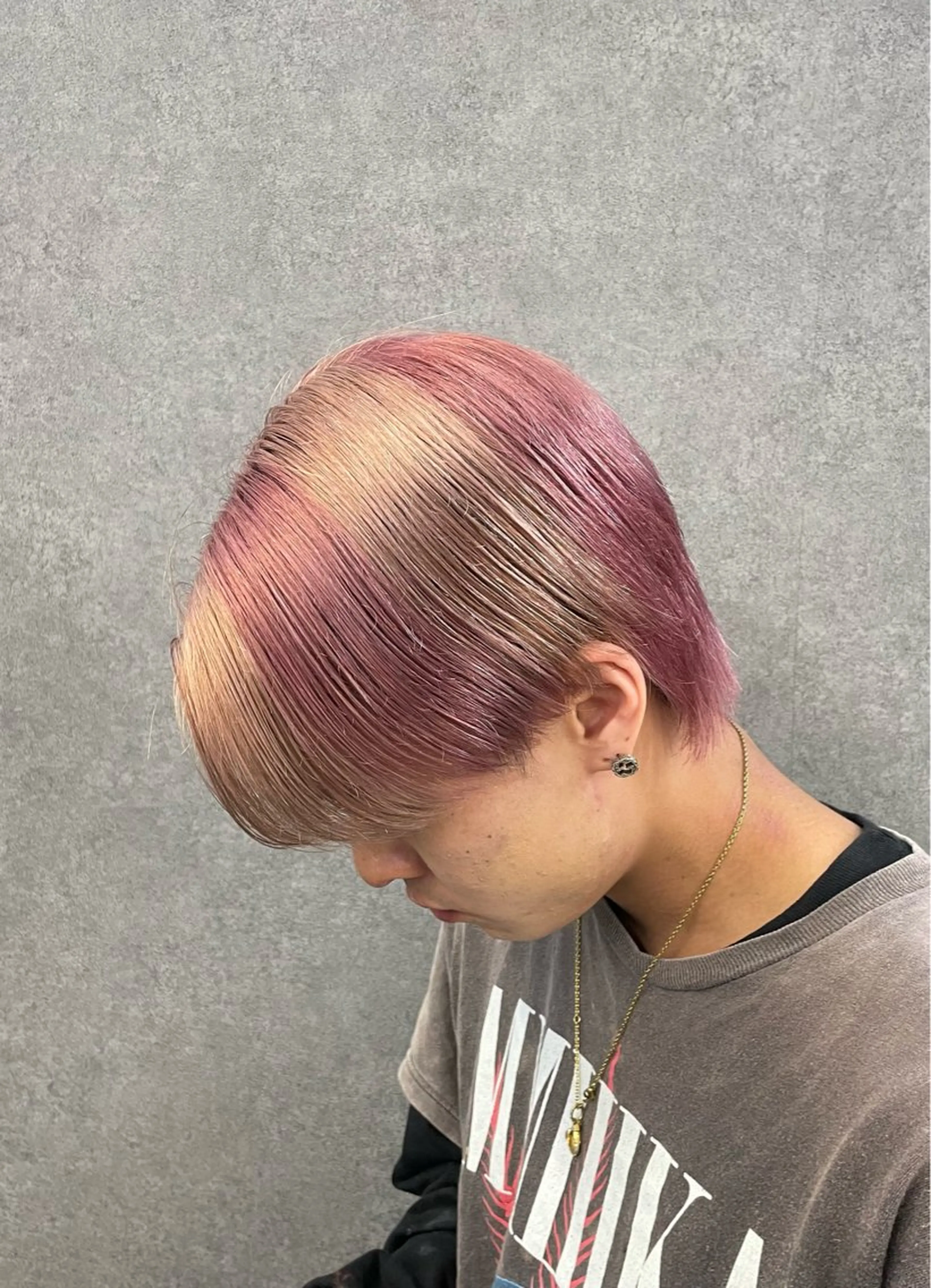 カラー カマタ ハルキのヘアスタイル