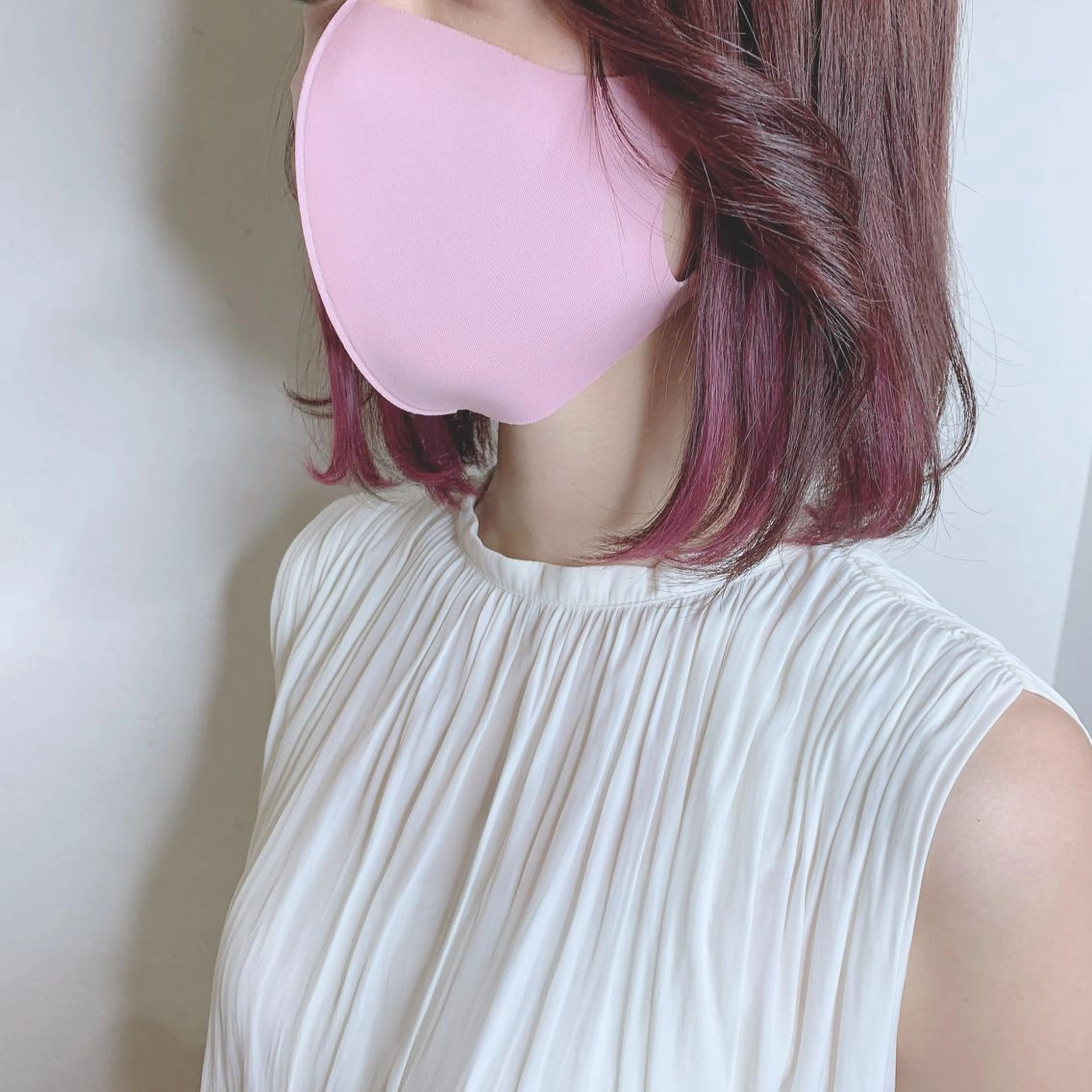 ショート カラー パーマ ヘアアレンジ メンズ メンズブリーチ メンズハイライト メンズインナーカラー メンズ韓国風 ブリーチ オリーブカラー 特化　　kaiのヘアスタイル