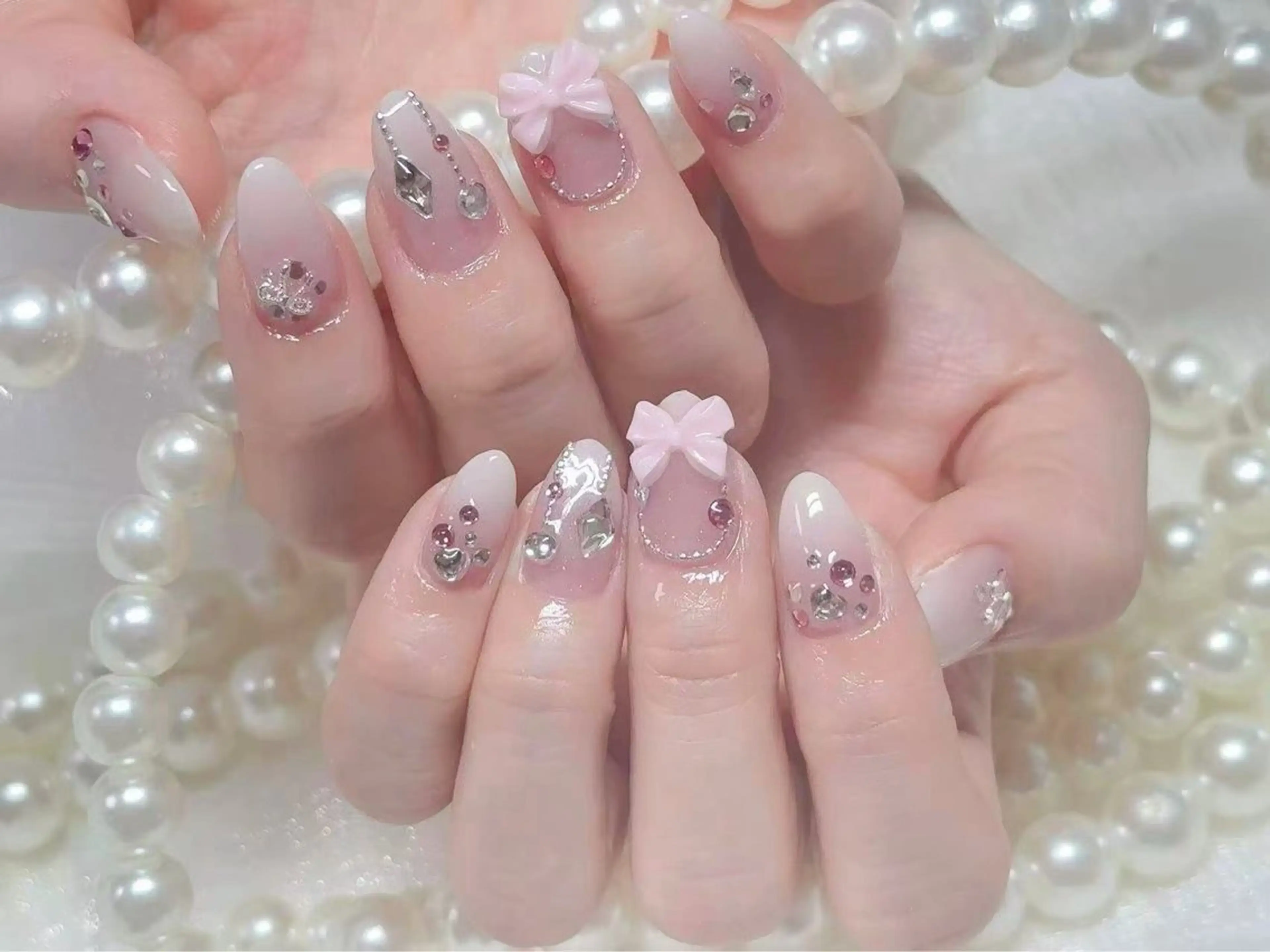 ネイル オーロラネイル 長さ出し フレンチネイル ガーリー キラキラネイル RIn 🎀のネイルデザイン