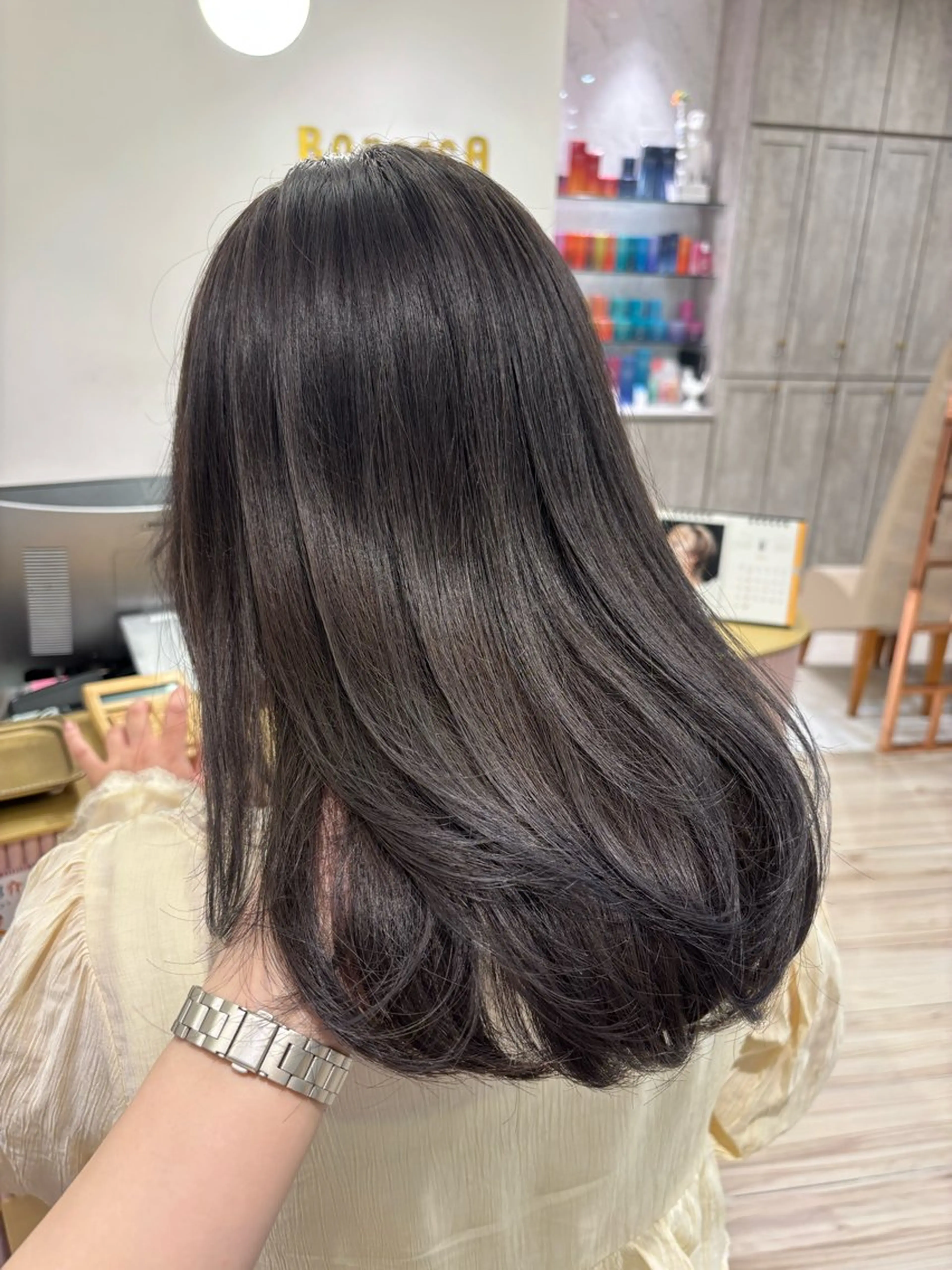 セミロング カラー グレージュ ラベンダーカラー ラベンダーグレージュ ラベンダーグレー オレンジ カット ヘアカラー トリートメント 赤み消しカラー/ レイヤー/柳澤優名のヘアスタイル