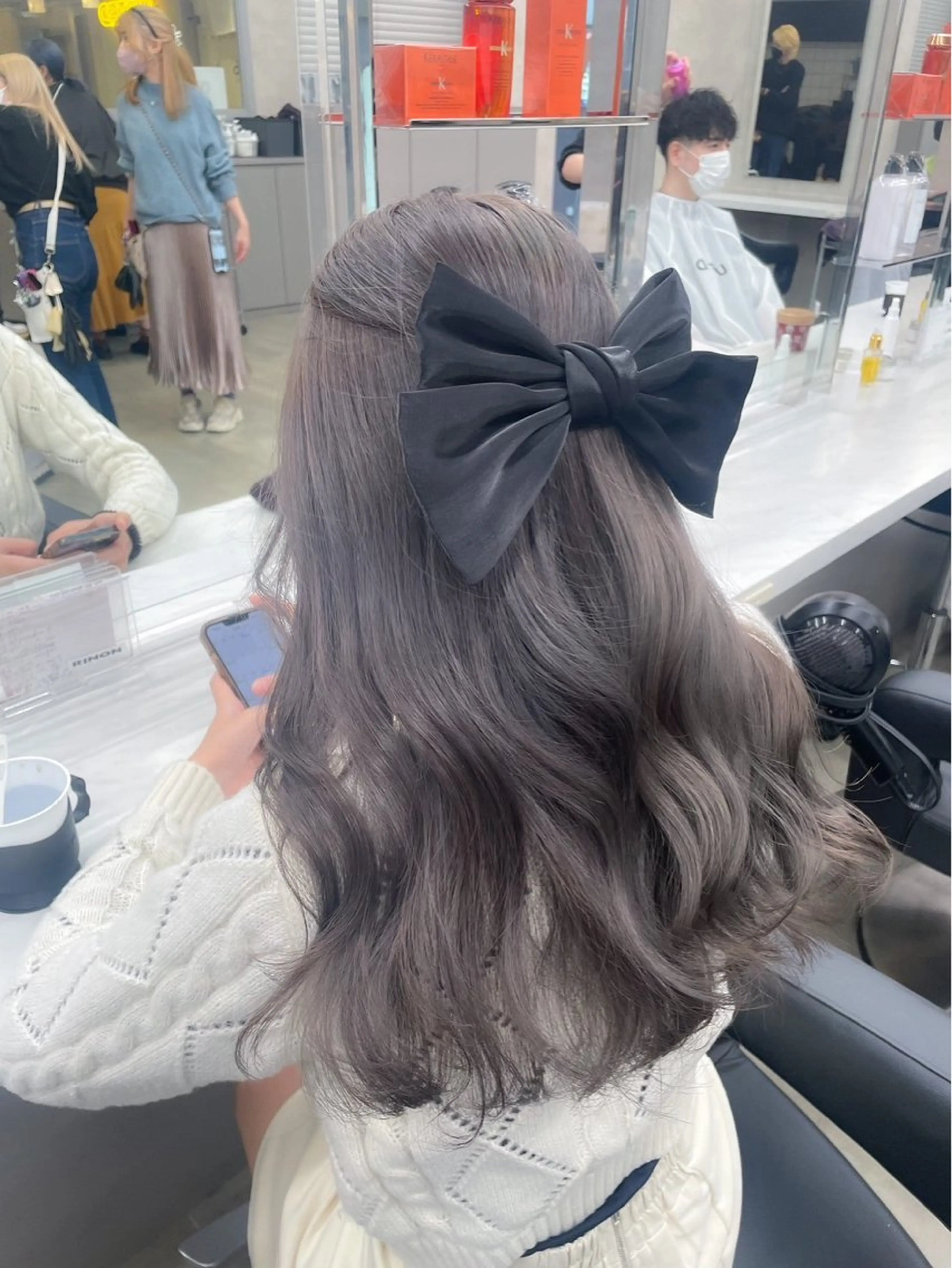 ロング カラー ブリーチ 透明感カラー ダブルカラー ブリーチなしカラー 髪質改善 透明感🤍レイヤー ベージュ🤍ピンクのヘアスタイル