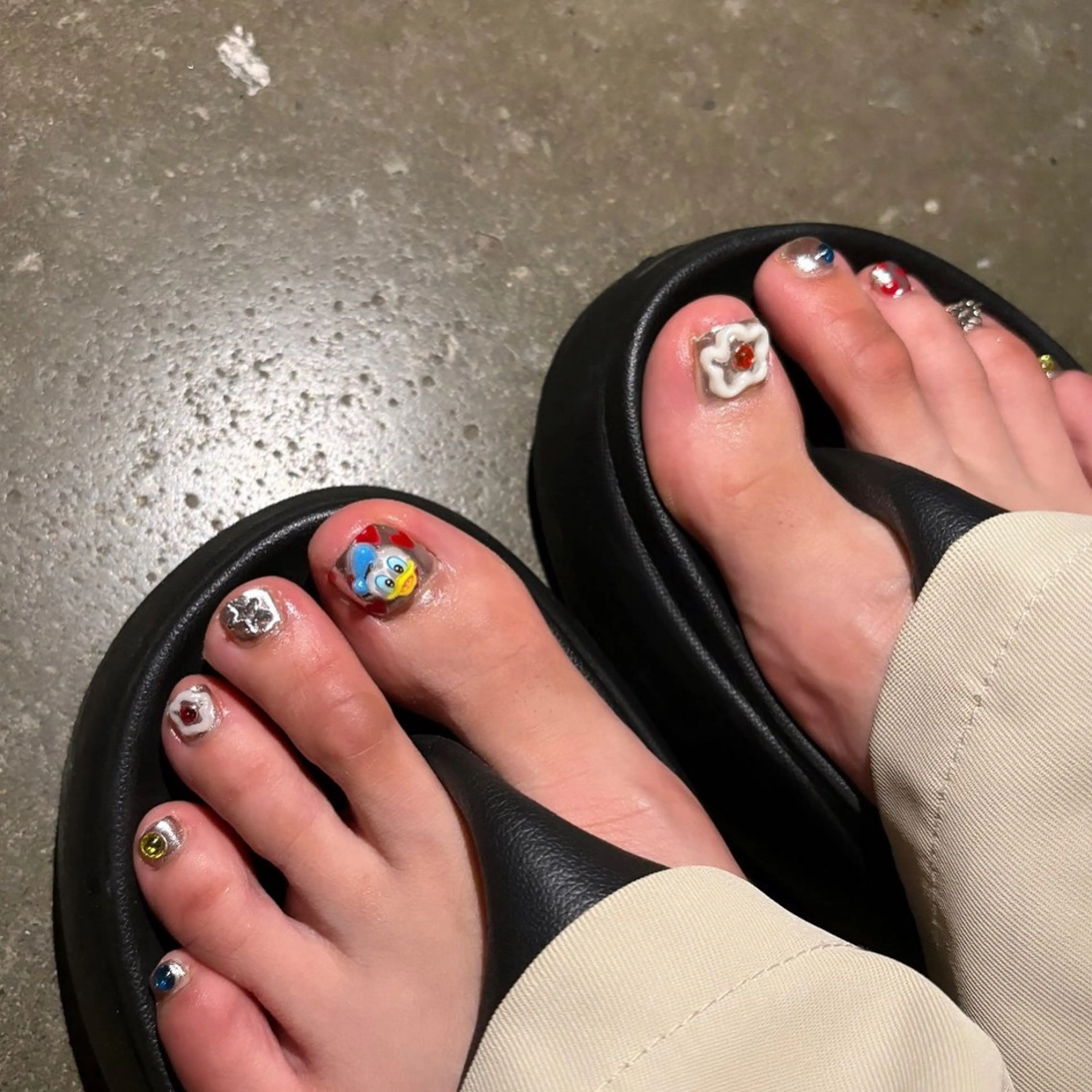 ネイル ハンドネイル フットネイル 直方市ネイルサロン minuitのネイルデザイン