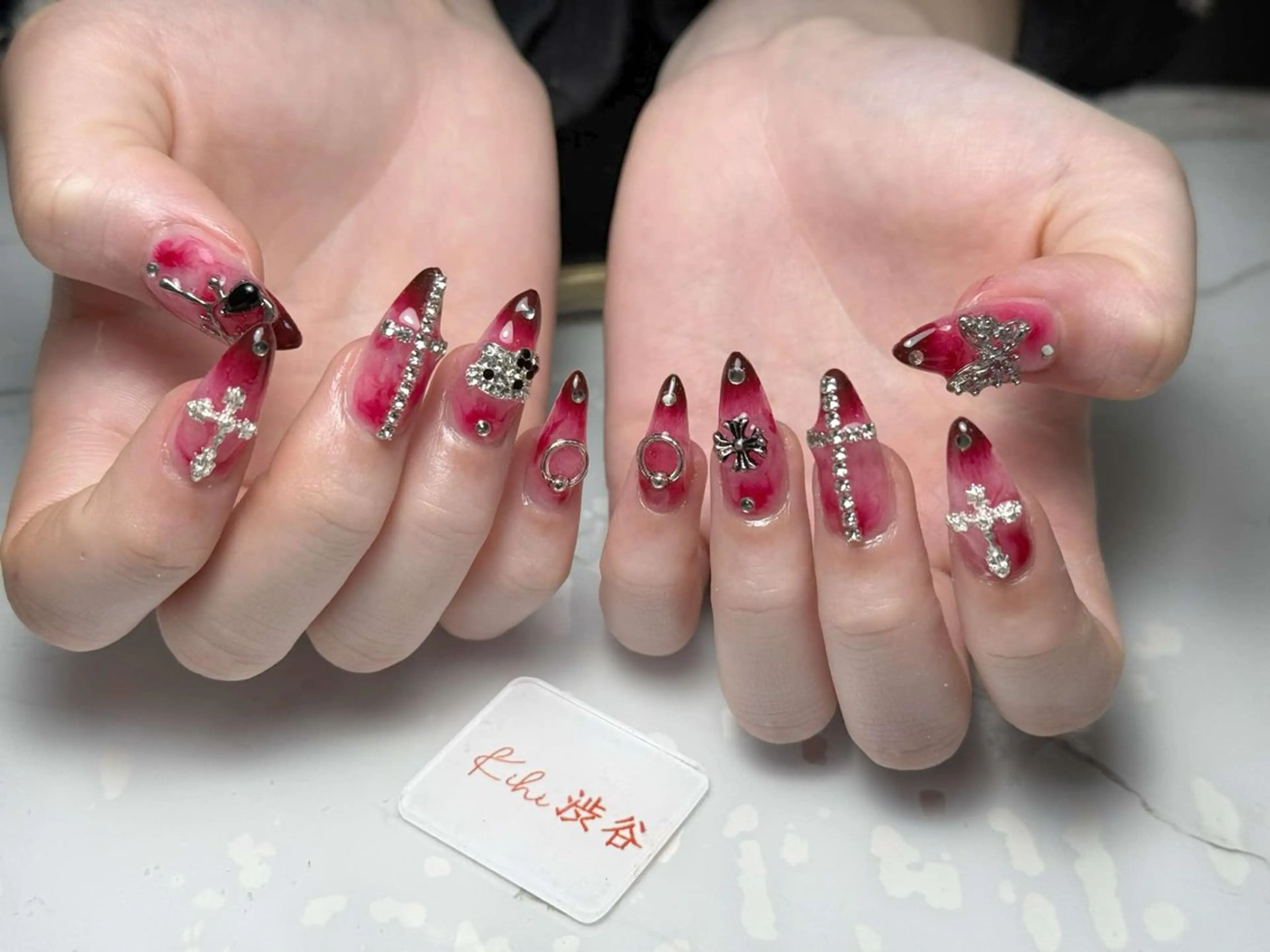 ネイル アートネイル フレンチネイル ジェルネイル グラデーション 韓国ネイル ハンドネイル 💕鈴木ユリ パラジェル/オフ無料のネイルデザイン