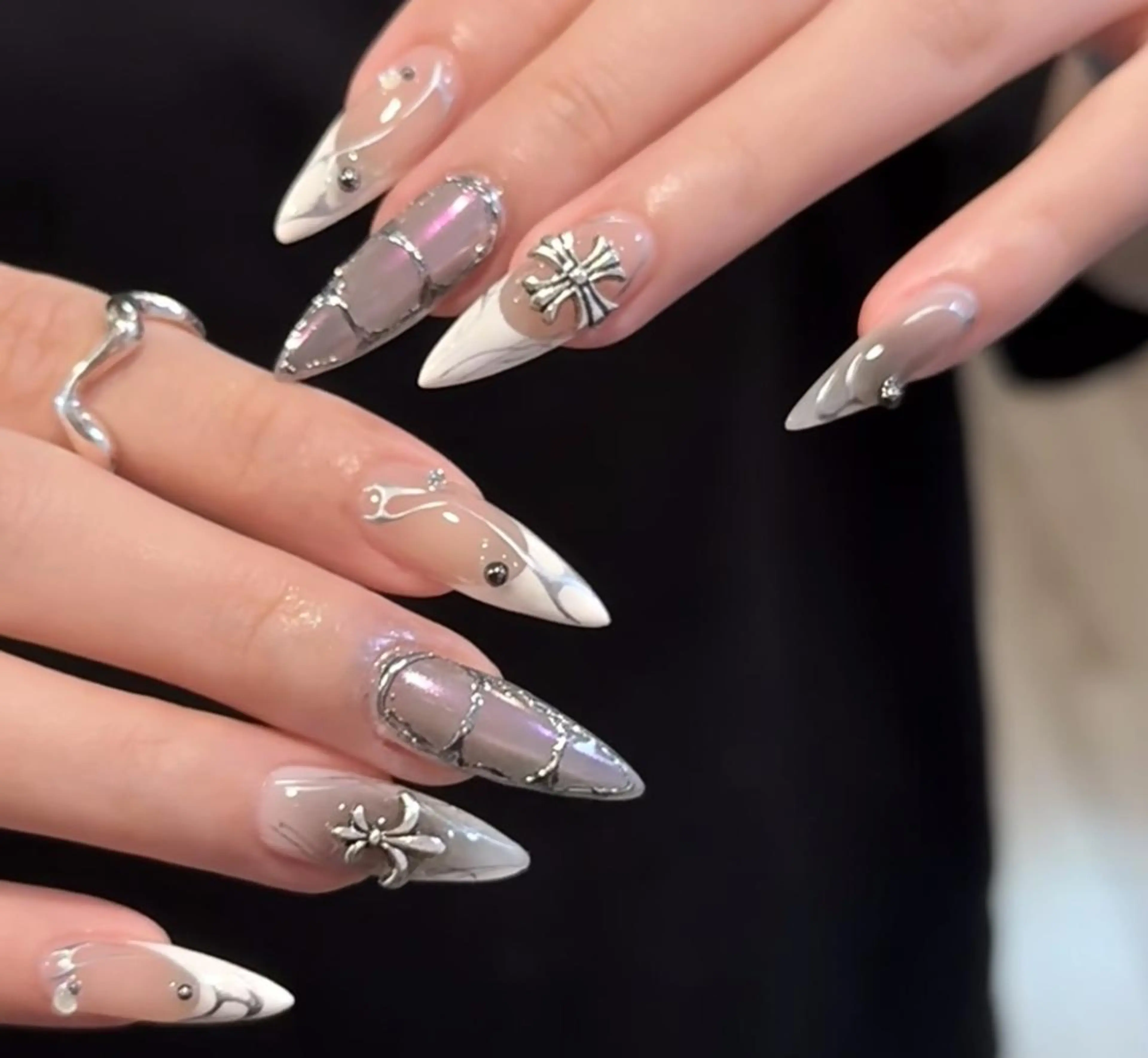 ネイル ハンドネイル 🎀 NaNa_nailのネイルデザイン