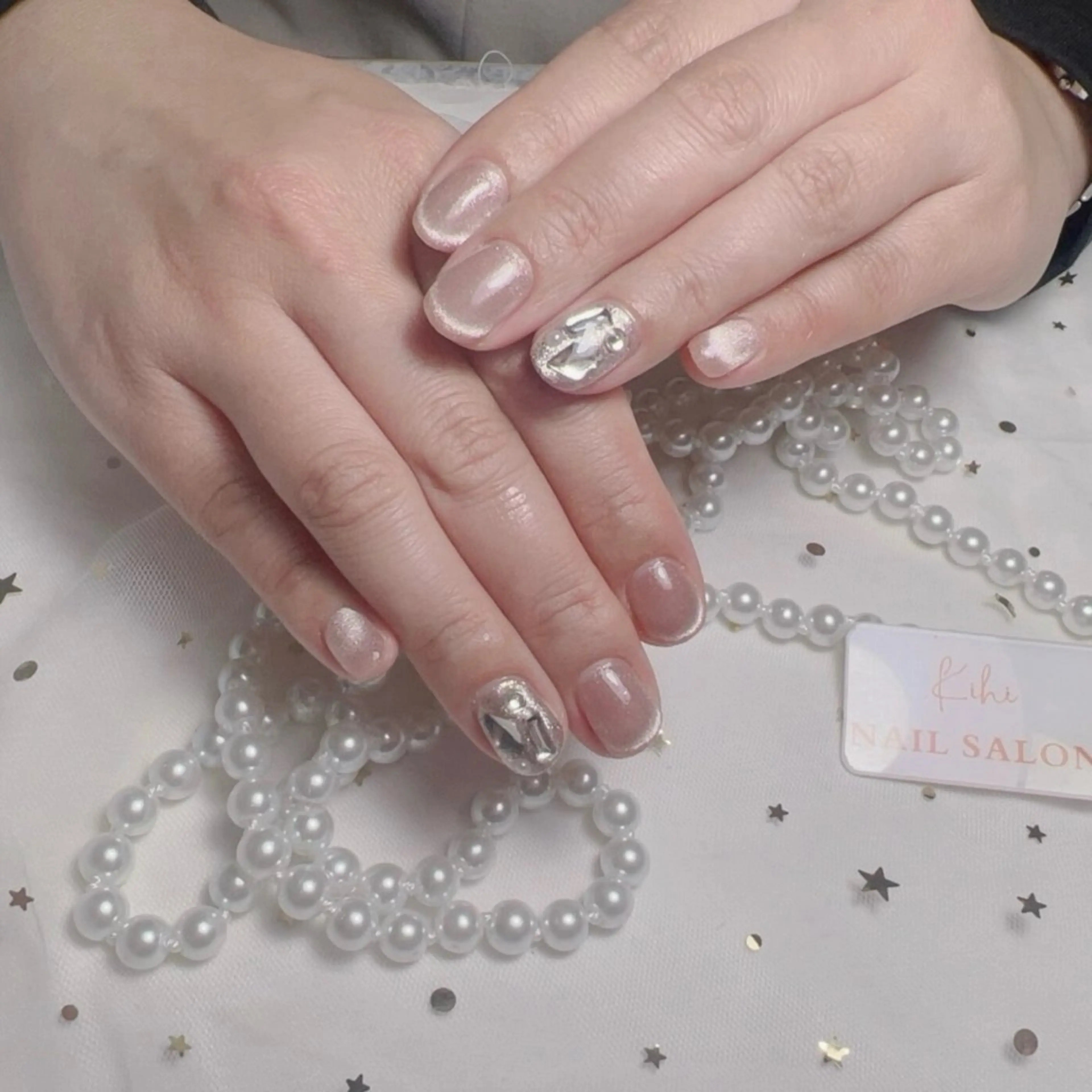 ネイル アートネイル フレンチネイル ジェルネイル グラデーション 韓国ネイル ハンドネイル 💕鈴木ユリ パラジェル/オフ無料のネイルデザイン