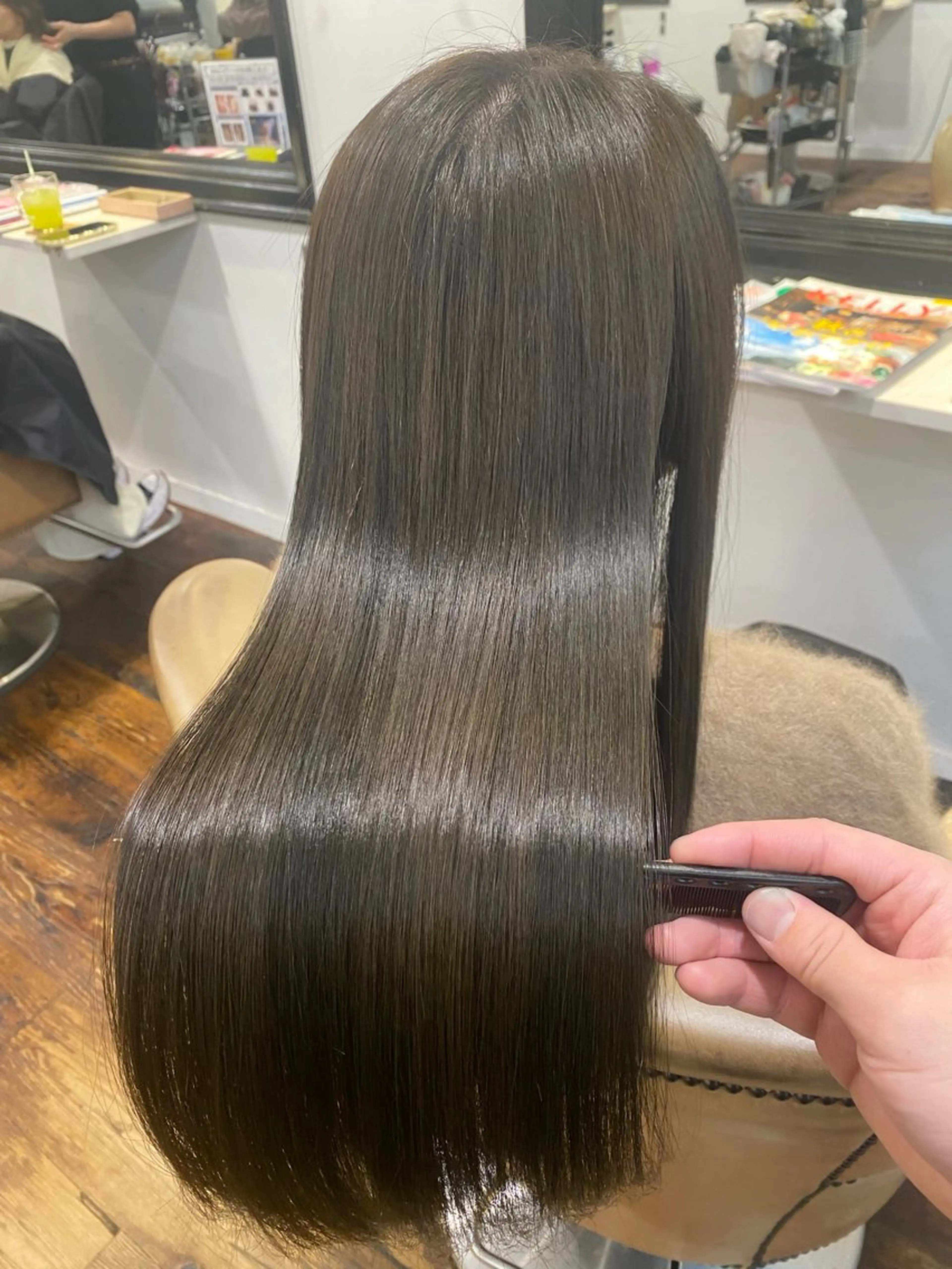 髪質改善×圧倒的ツヤ◎カラー+集中補修ケアトリートメントの写真