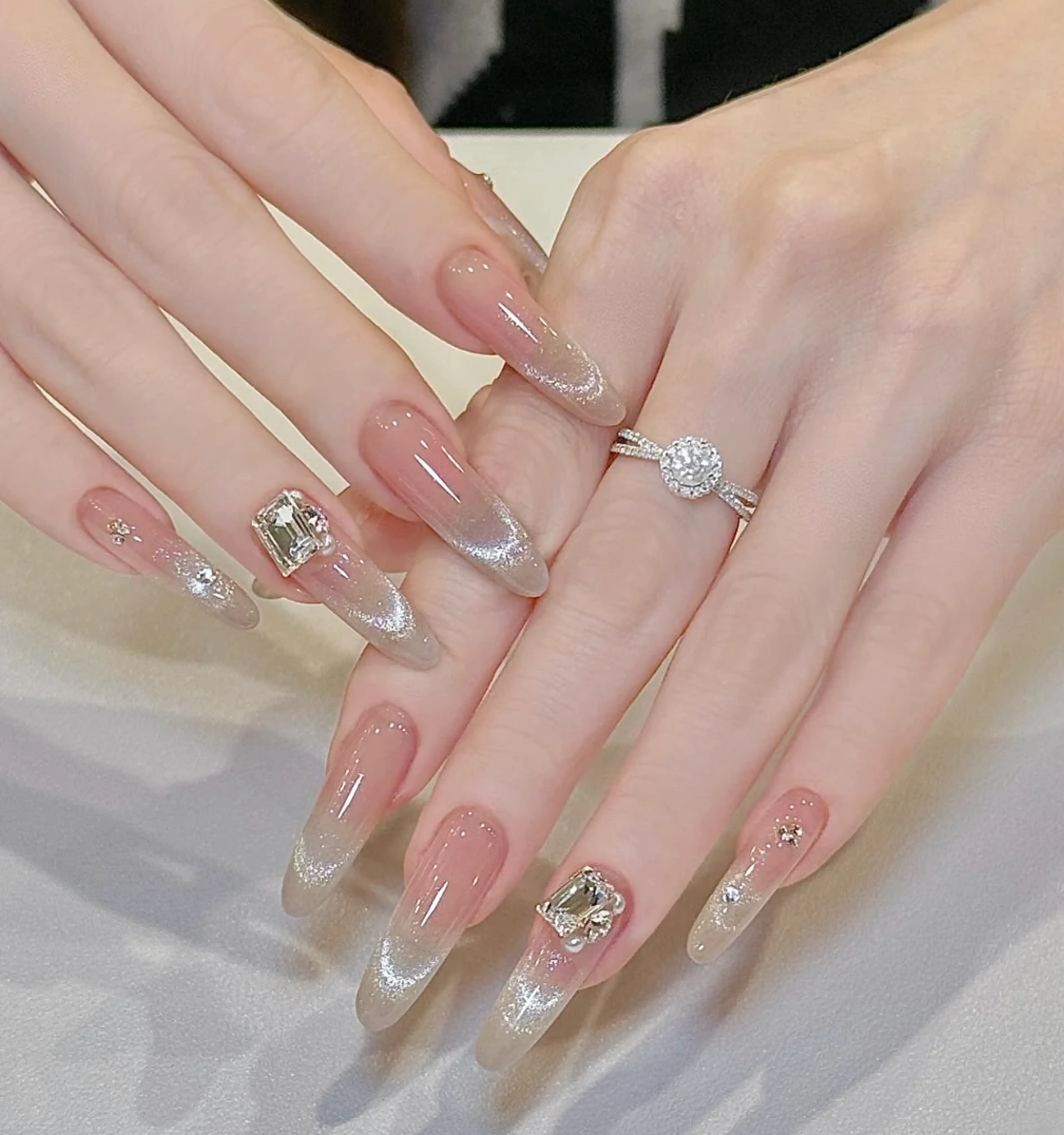 🐬【チップ長さ出し】マグネットフレンチ+パーツ2個無料の写真