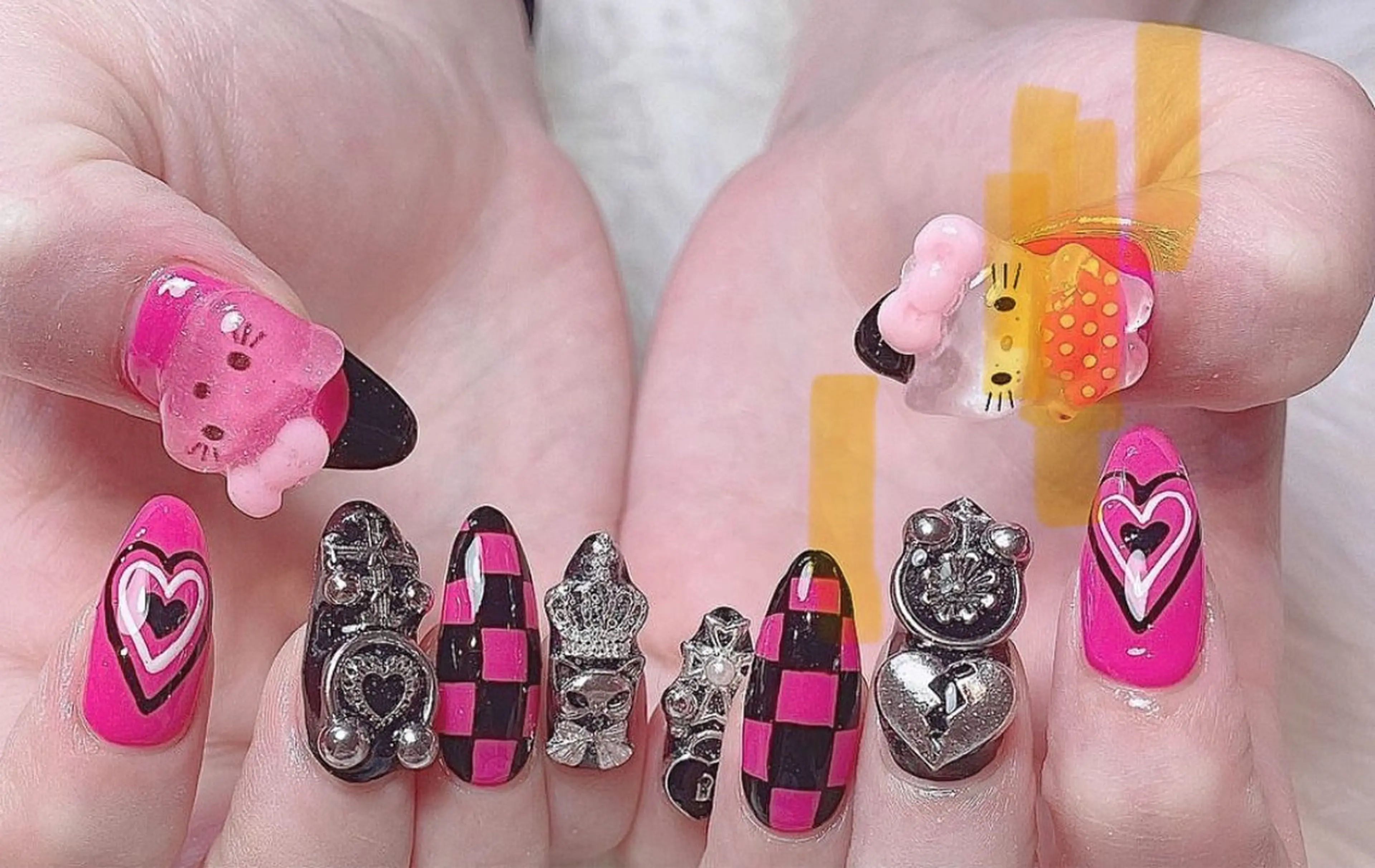 ネイル アートネイル オーロラネイル チークネイル フレンチネイル ガラスフレンチ ハンドネイル 🎀YooLi Nail salonのネイルデザイン