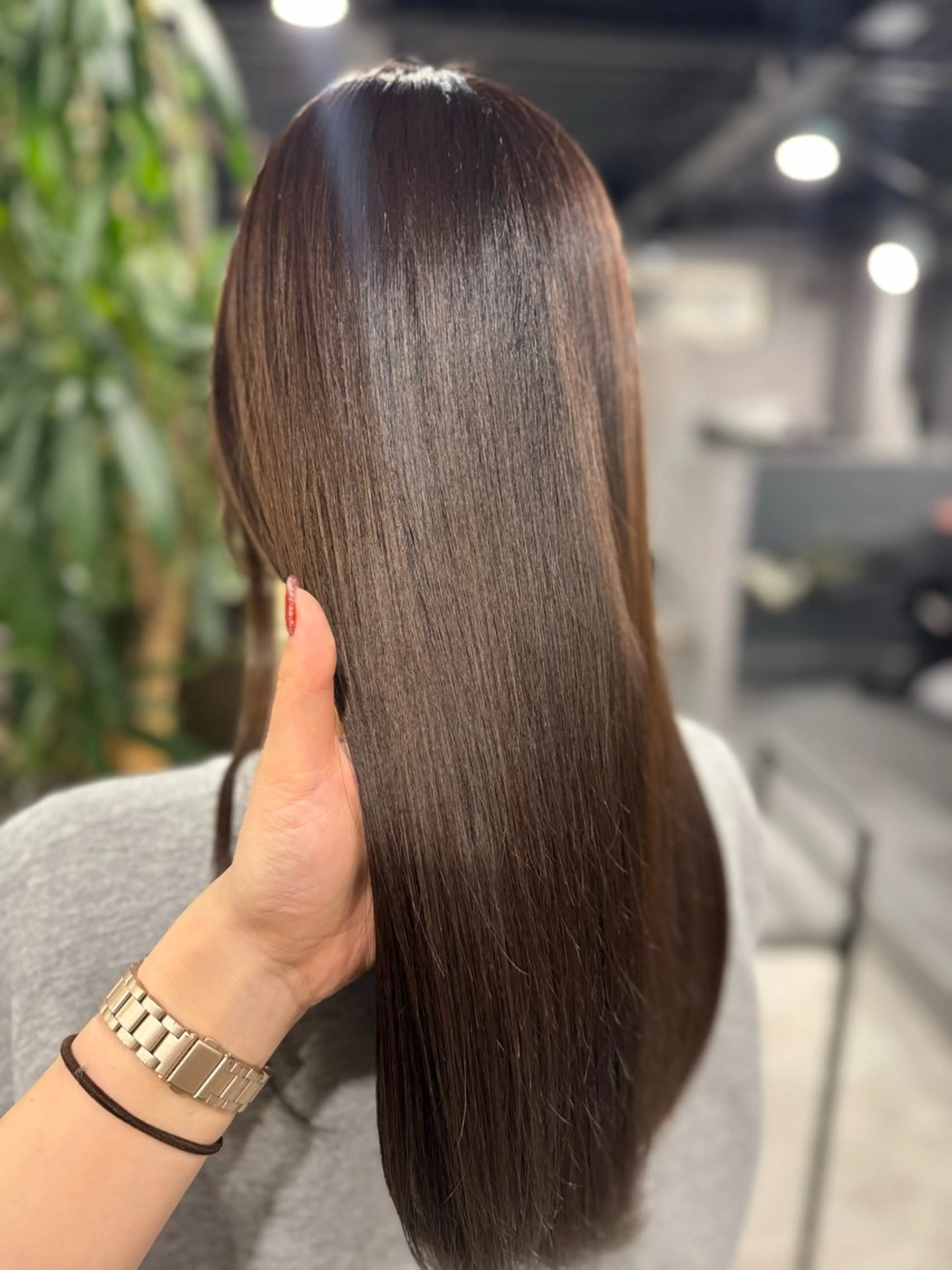 ロング カラー ブラウンカラー チョコレートブラウン カット ヘアカラー ink Runaのマツエク・マツパデザイン